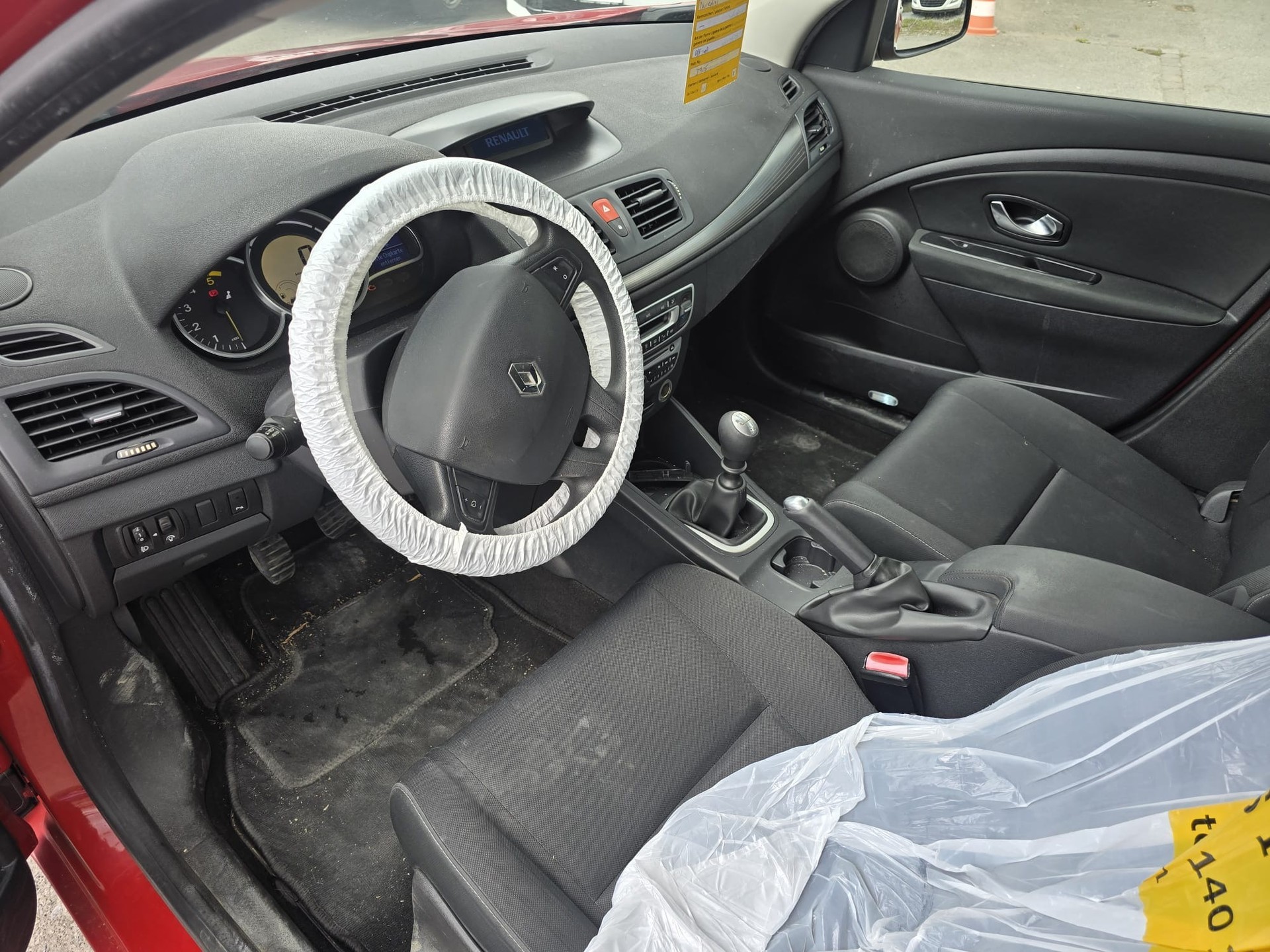 RENAULT Mégane Grandtour 1.5 dCi Expression-image-9