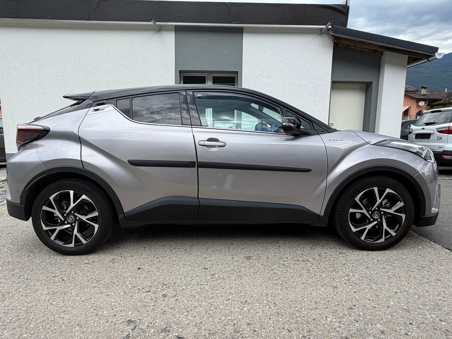TOYOTA C-HR 1.8 HSD Style CVT-image-6