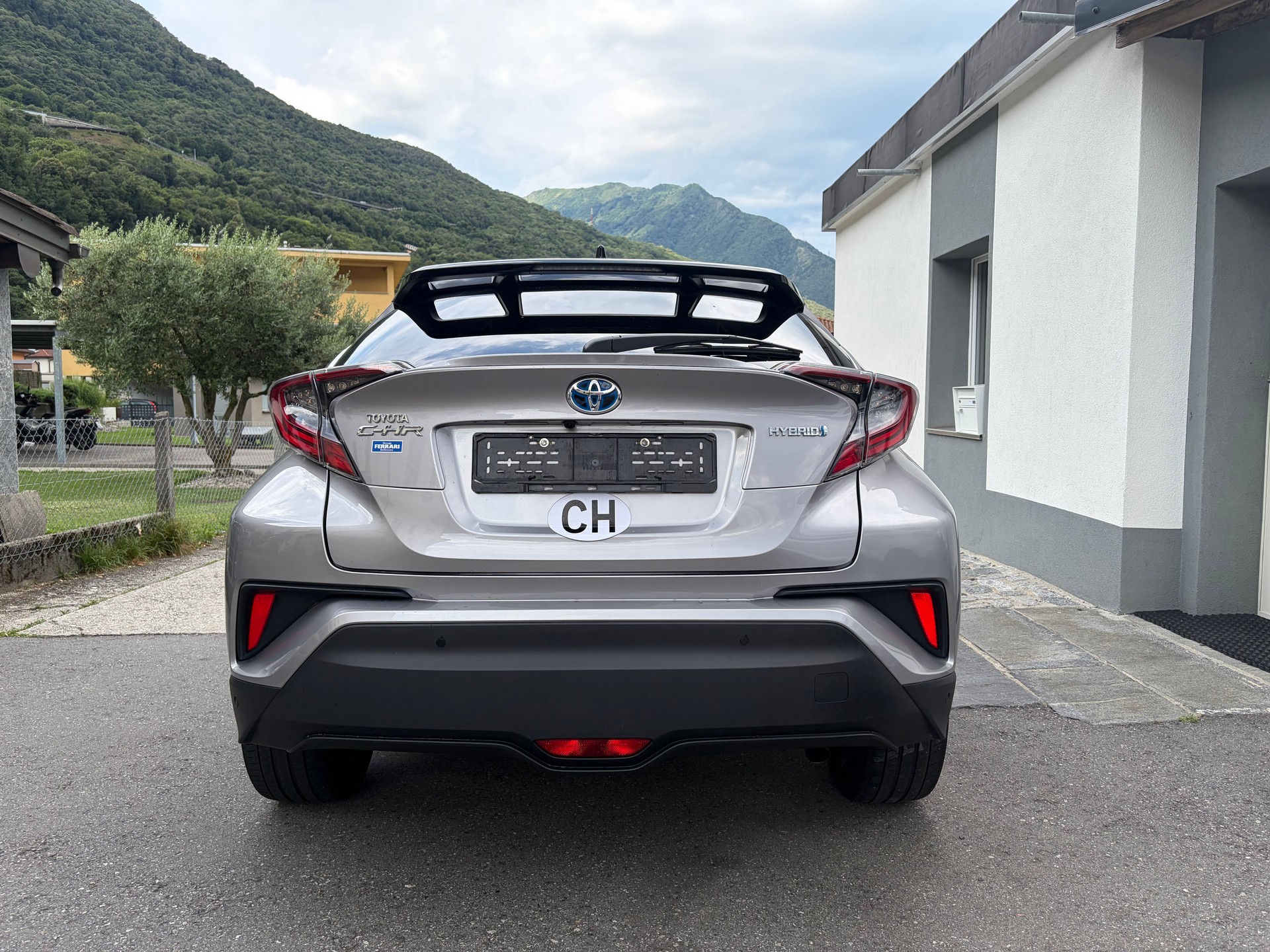 TOYOTA C-HR 1.8 HSD Style CVT-image-8