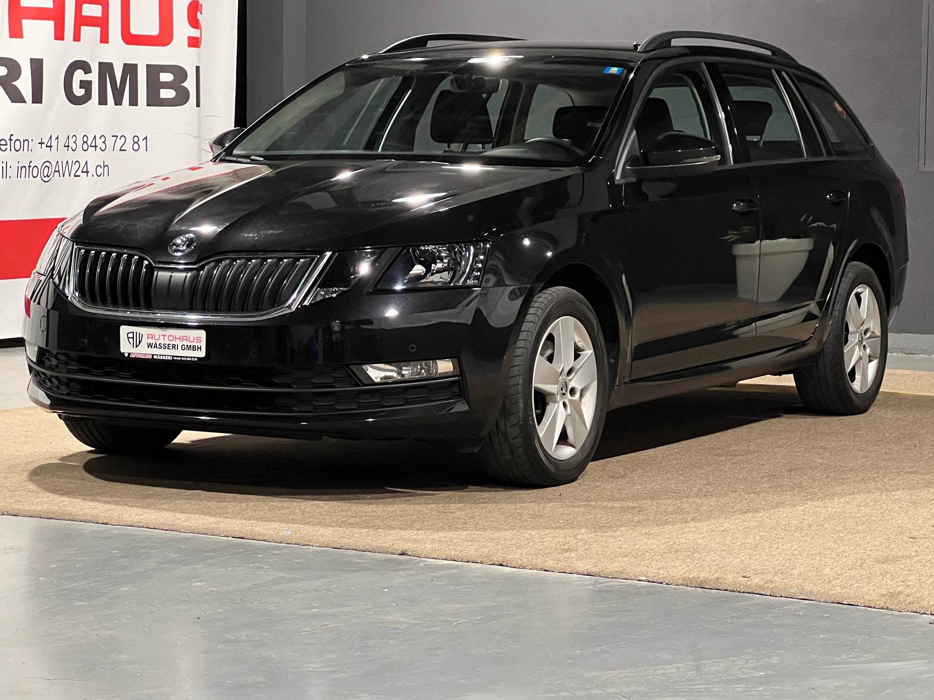 SKODA Octavia Combi 1.5 TSI Swiss Line-image-7