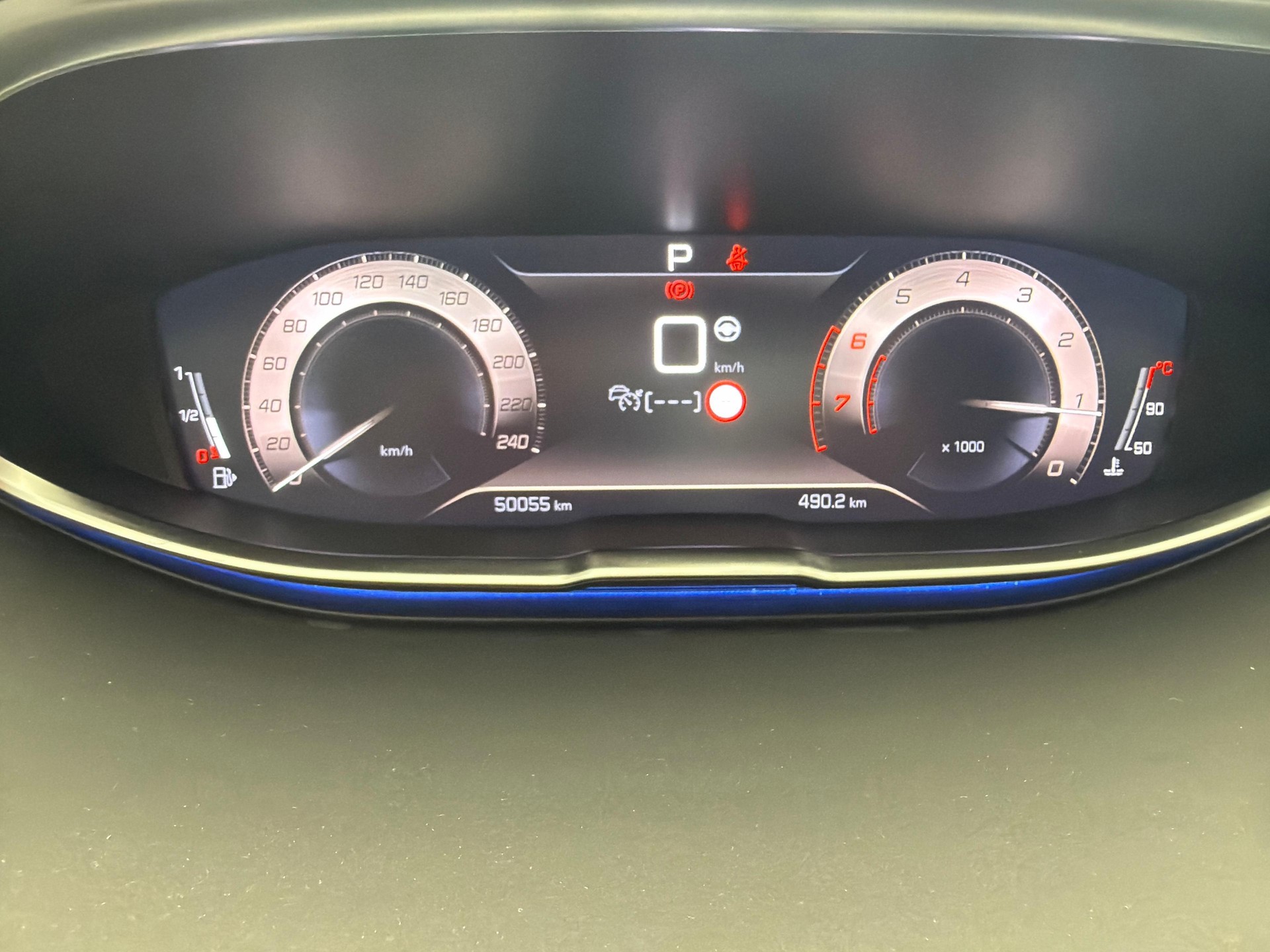 PEUGEOT 3008 1.2 PureTech GT Pack-image-12