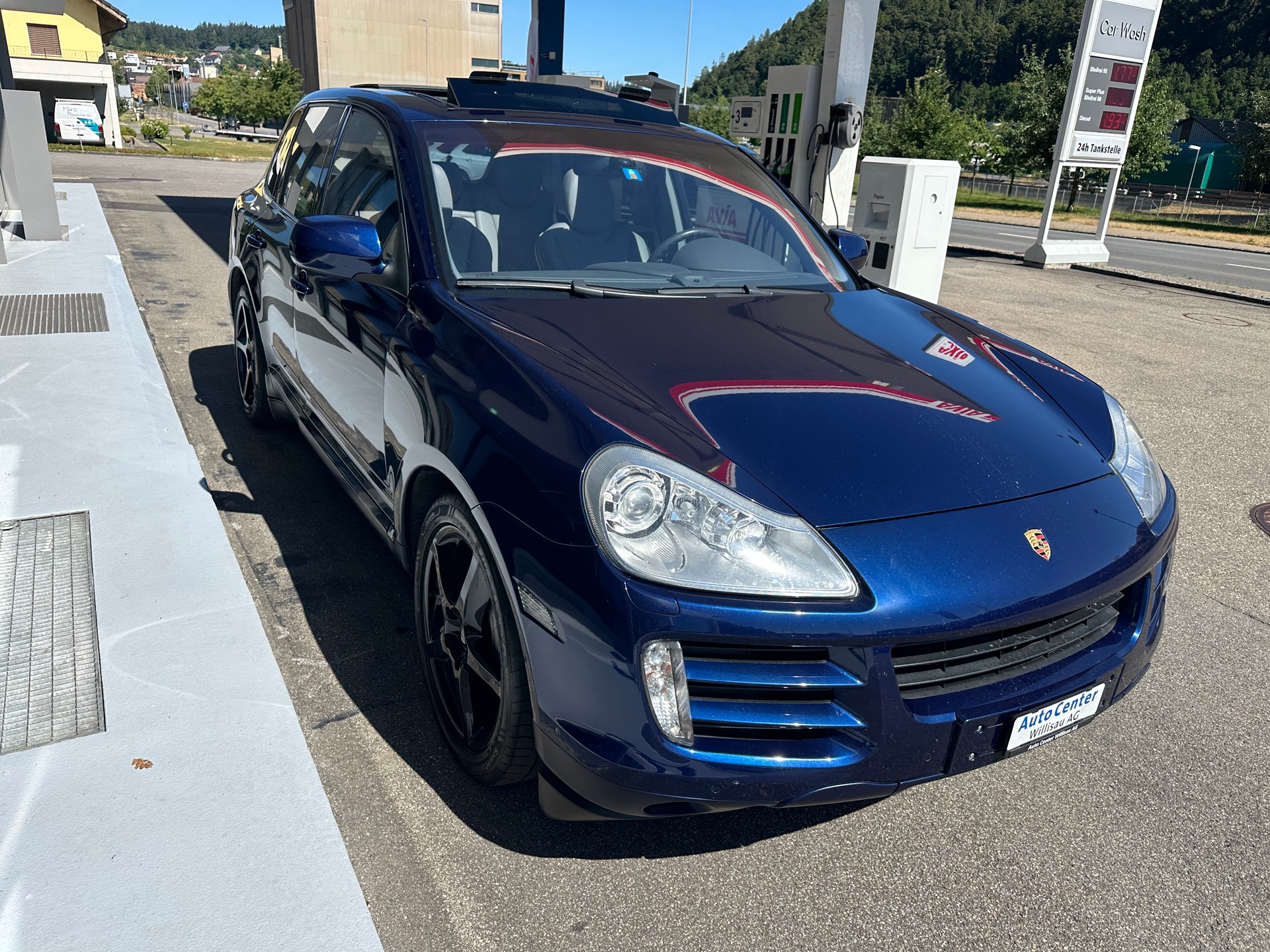 PORSCHE Cayenne S-image-3