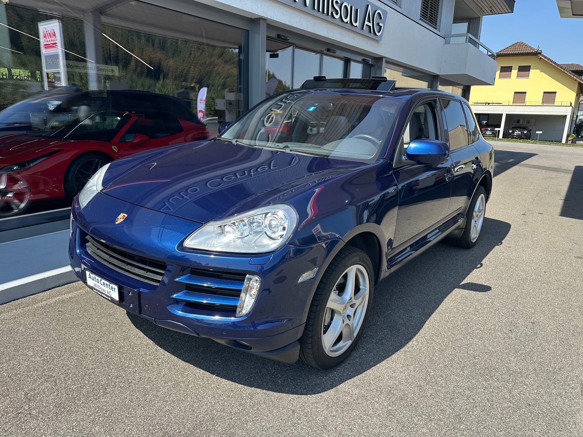 PORSCHE Cayenne S-image-18