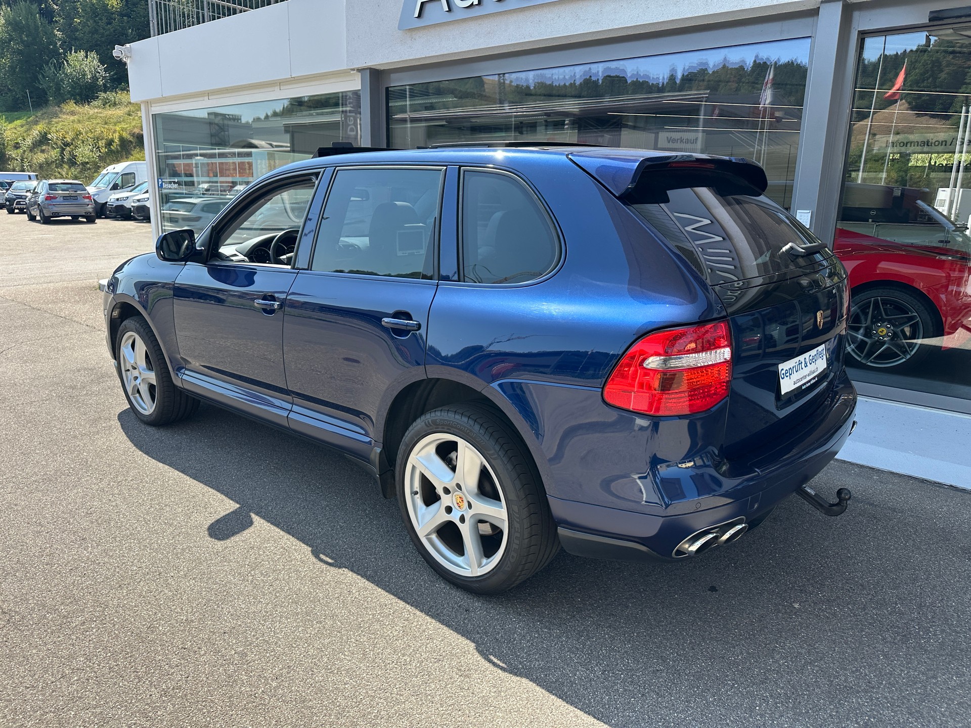 PORSCHE Cayenne S-image-1