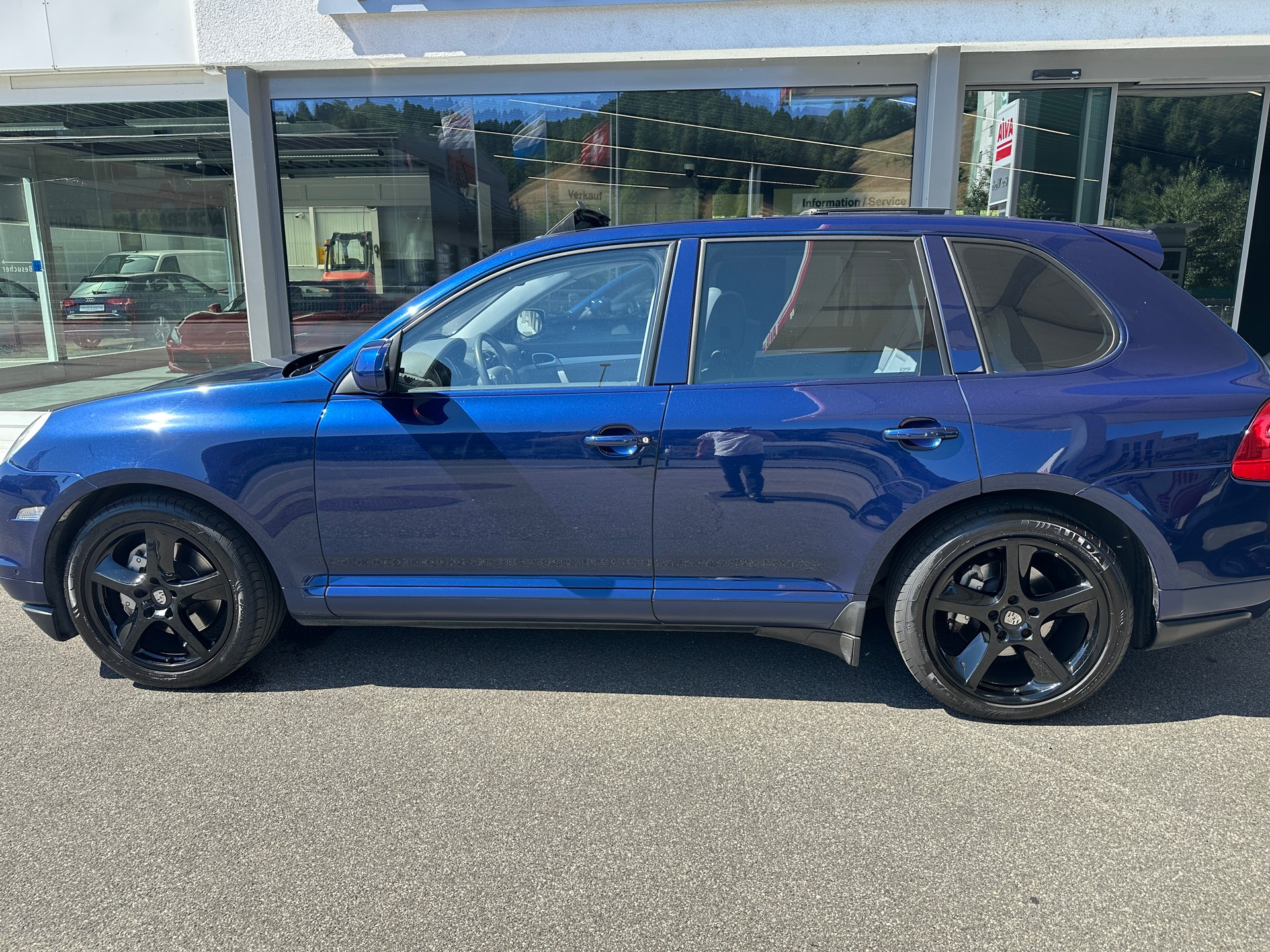 PORSCHE Cayenne S-image-2