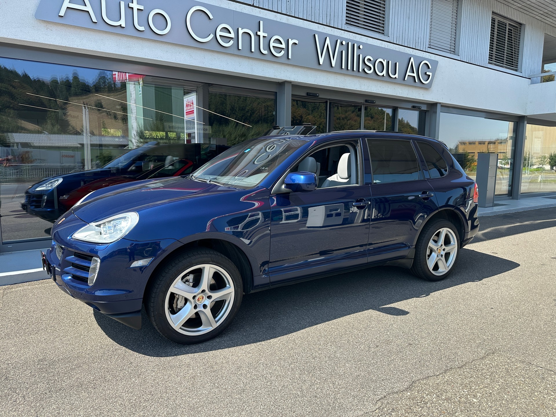 PORSCHE Cayenne S-image-0