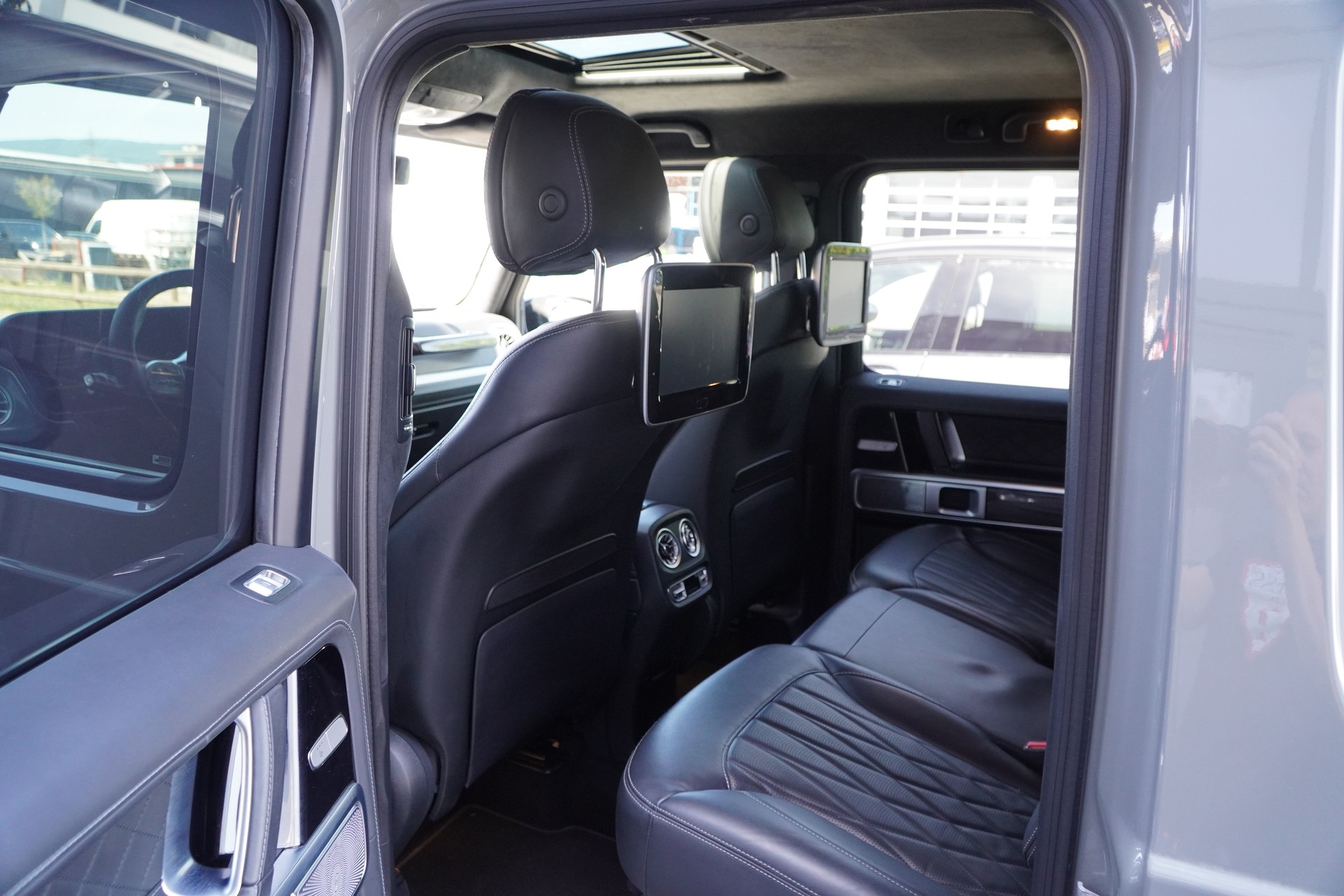 MERCEDES-BENZ G 63 AMG 4x4 Speedshift Plus G-Tronic-image-9