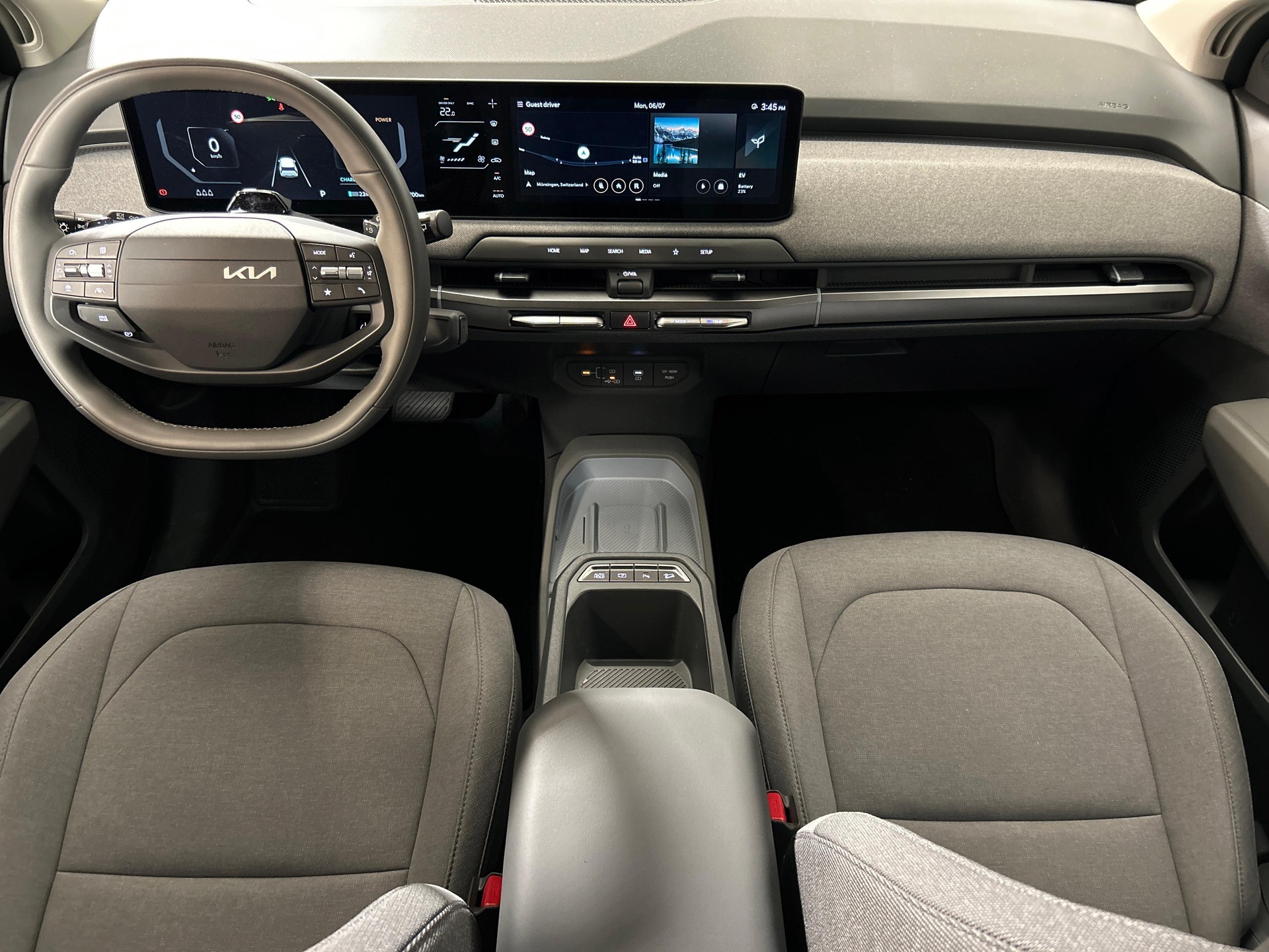 KIA EV3 81 kWh Earth-image-8