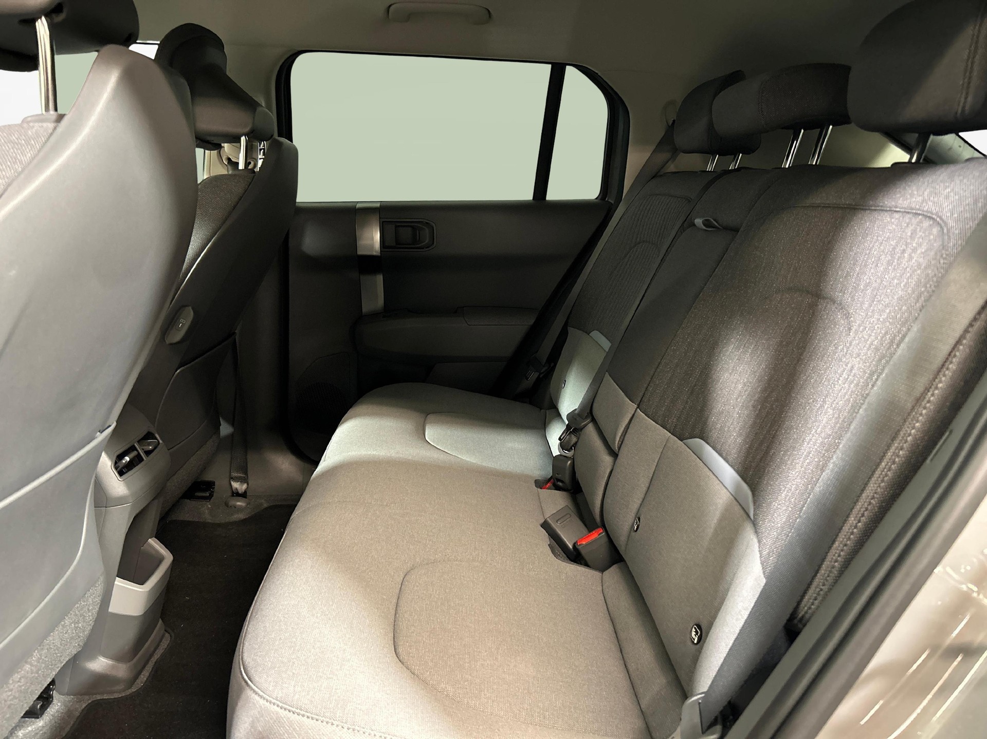 KIA EV3 81 kWh Earth-image-4