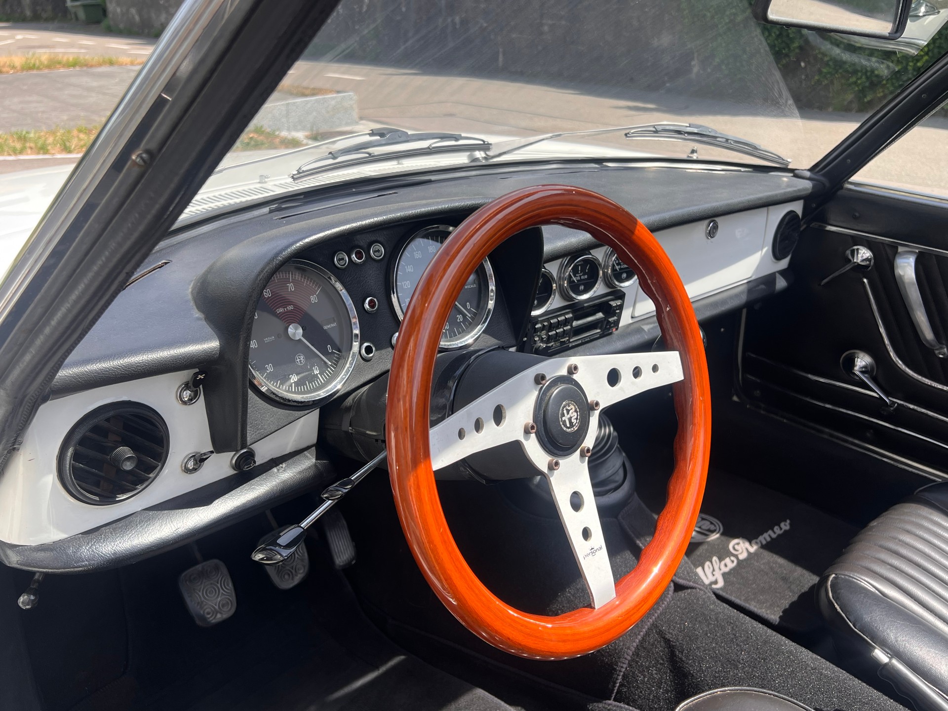 ALFA ROMEO 1600 Cabriolet-image-12