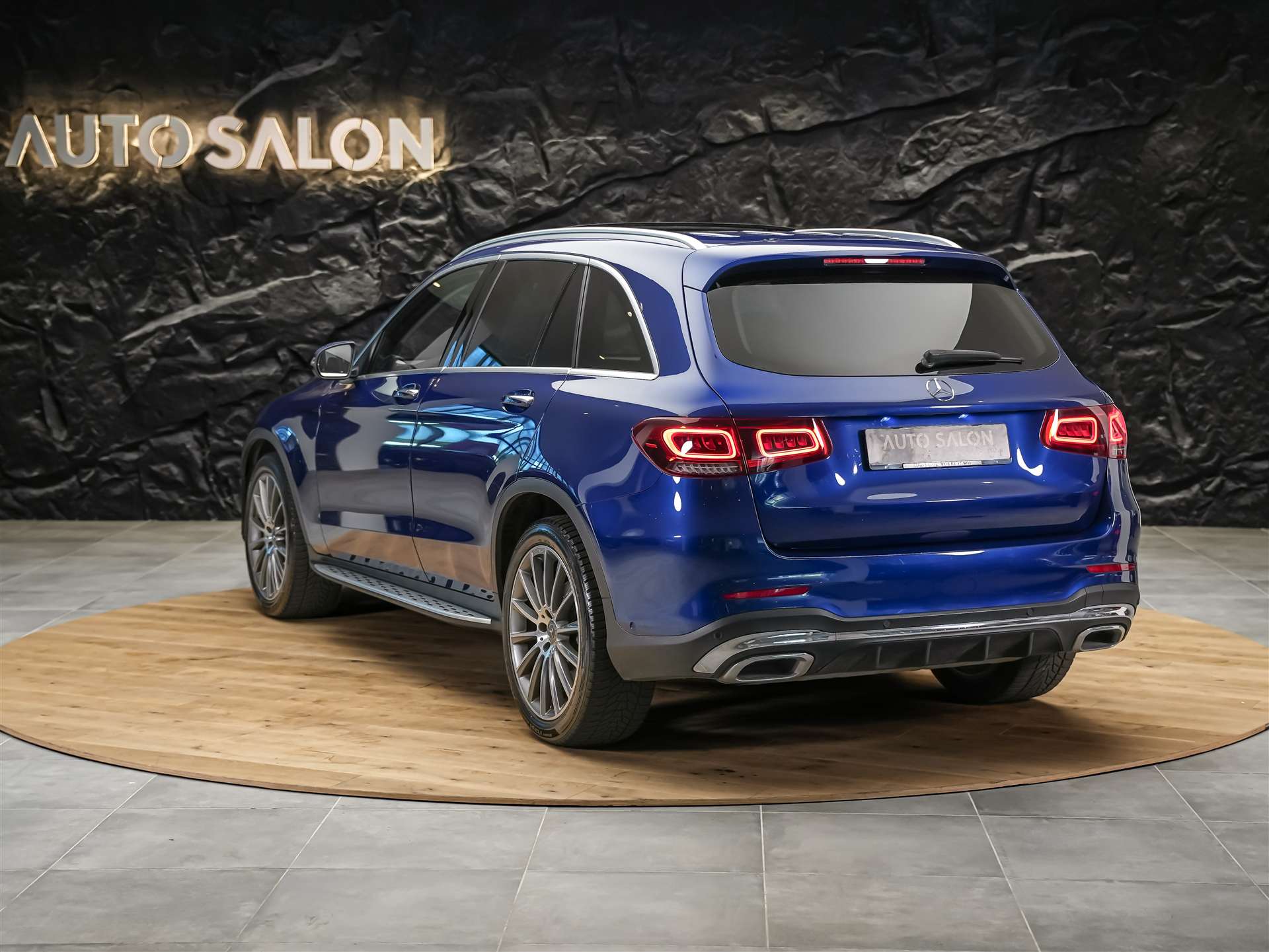MERCEDES-BENZ GLC 200 AMG Line 4Matic 9G-Tronic *CH Auto*Facelift*EL. Sitze mit Memory*Panorama*-showroom-element-2