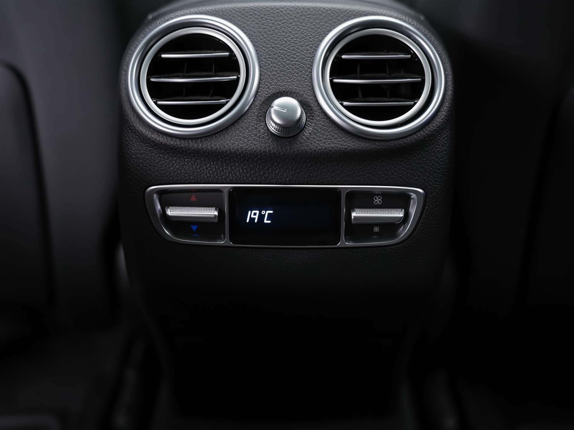 MERCEDES-BENZ GLC 200 AMG Line 4Matic 9G-Tronic *CH Auto*Facelift*EL. Sitze mit Memory*Panorama*-image-15