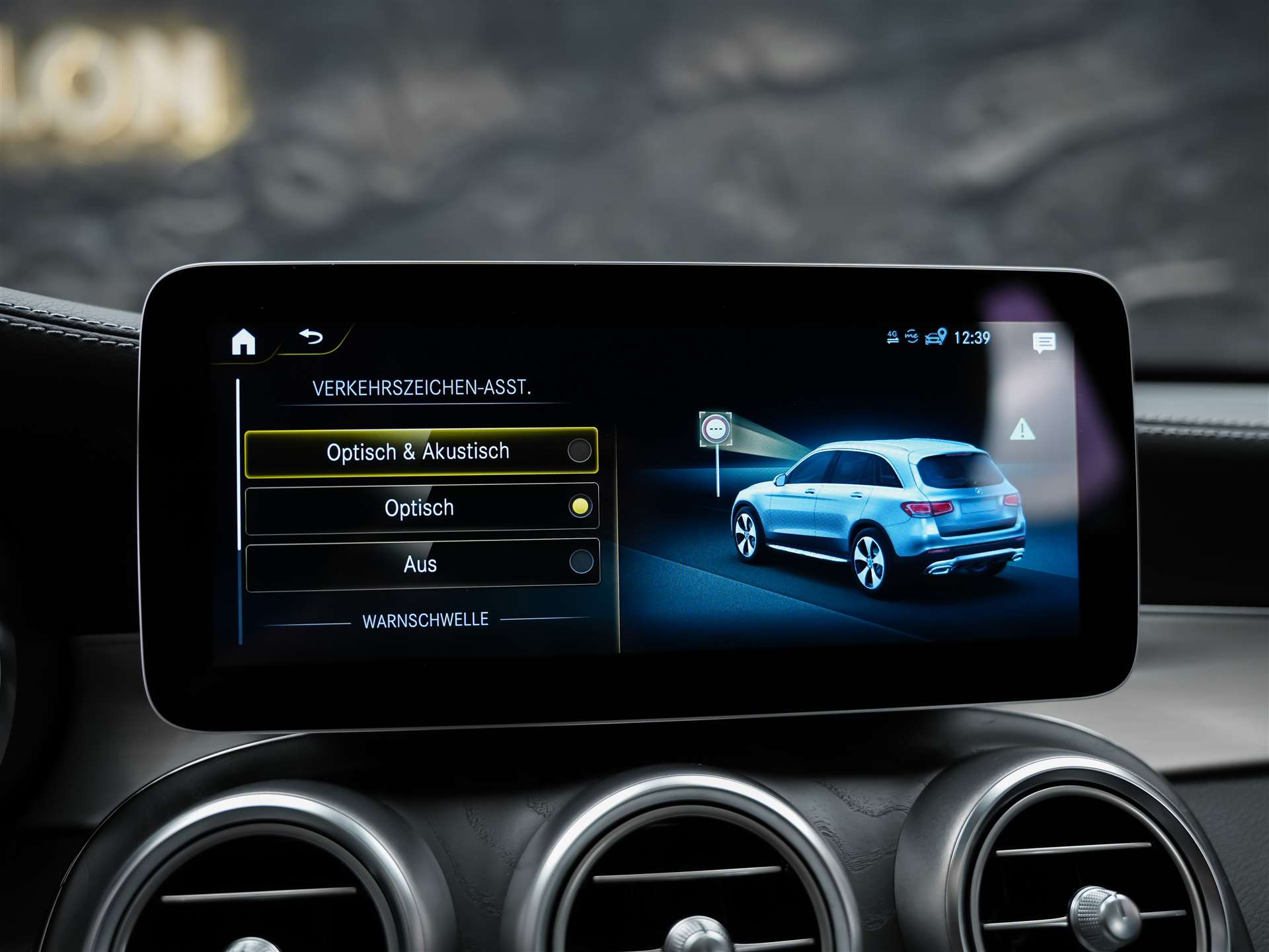 MERCEDES-BENZ GLC 200 AMG Line 4Matic 9G-Tronic *CH Auto*Facelift*EL. Sitze mit Memory*Panorama*-image-38