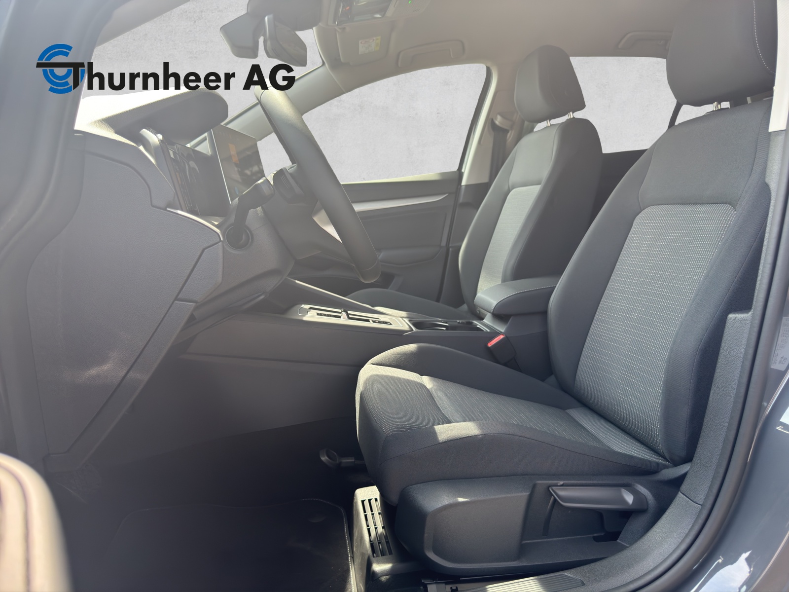 VW Golf 1.5 e TSI mHEV Value DSG-image-8