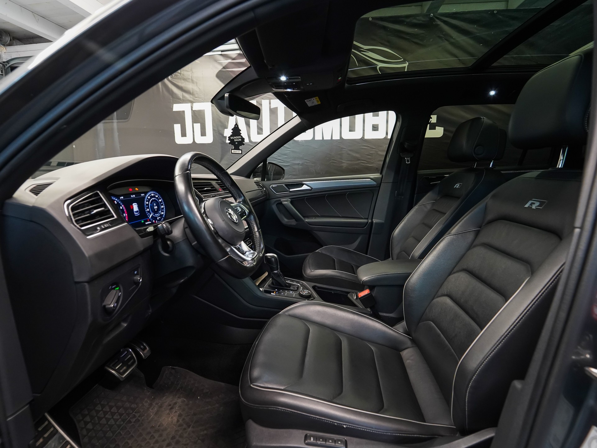 VW Tiguan 2.0TSI Highline 4Motion DSG-image-10