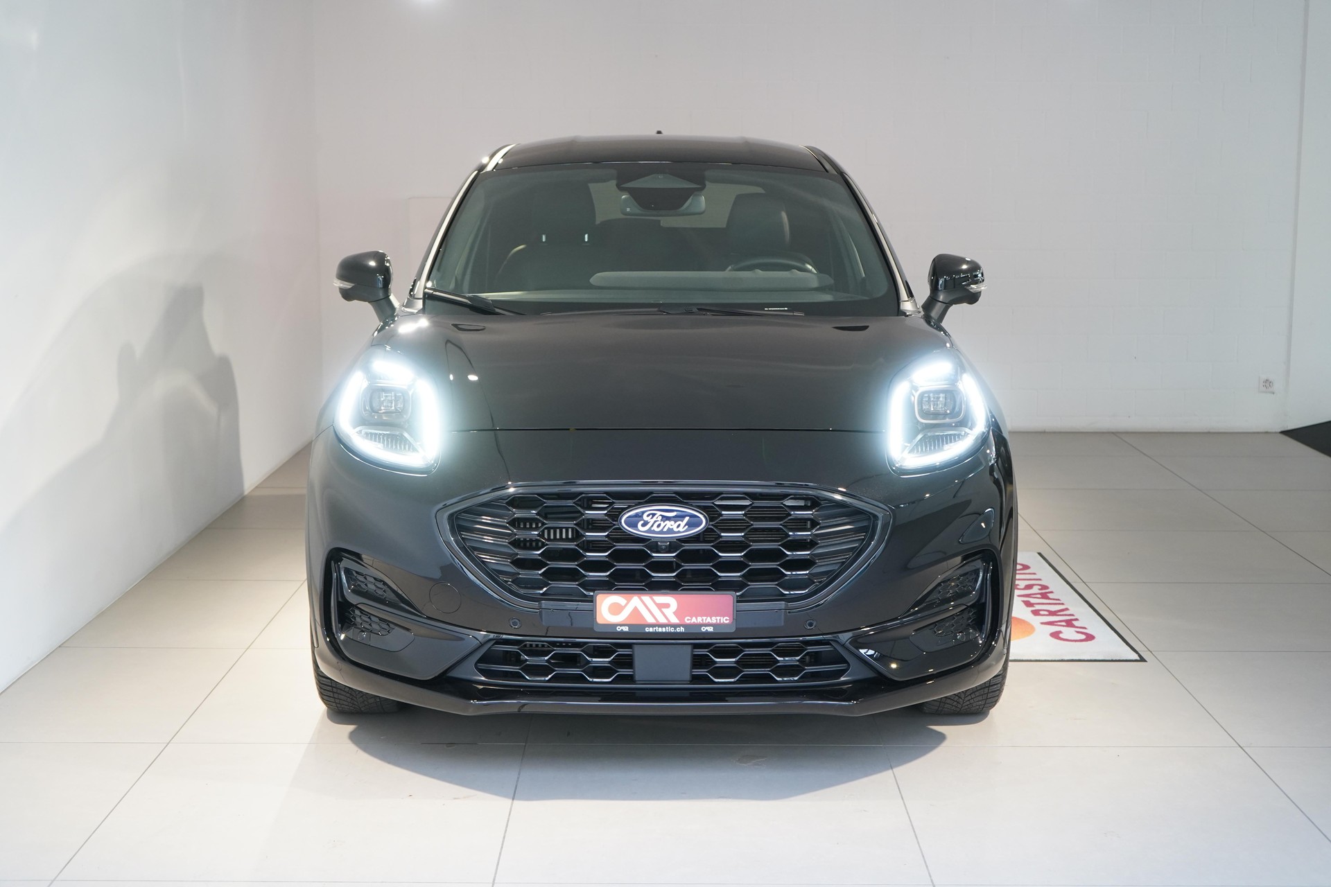 FORD Puma 1.0 EcoB Hybrid 155 ST-Line X-showroom-element-1