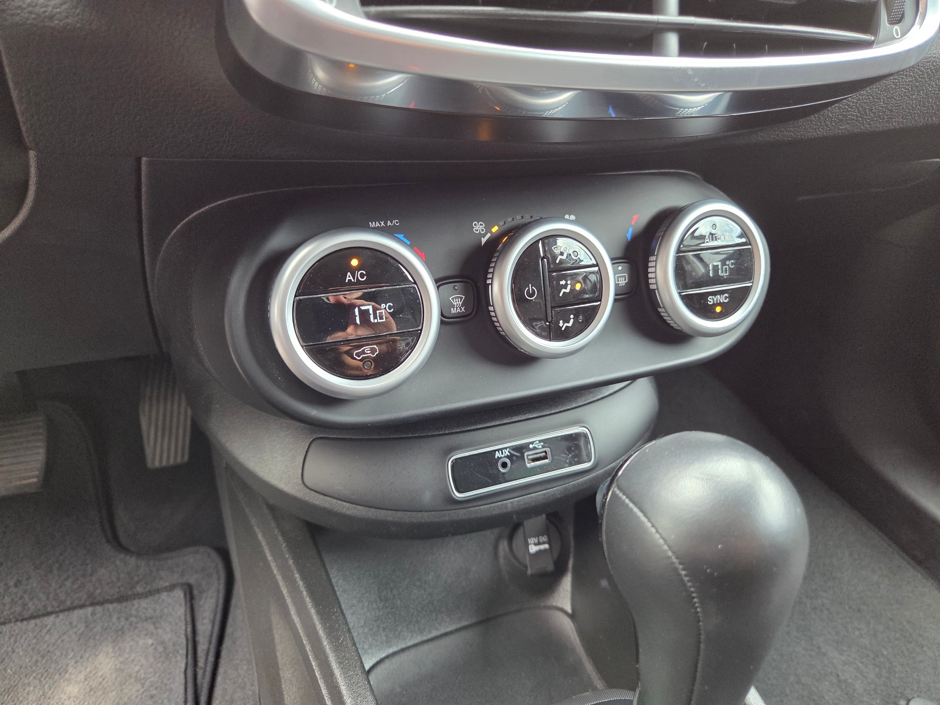 FIAT 500X 1.4T Lounge DCT-image-15
