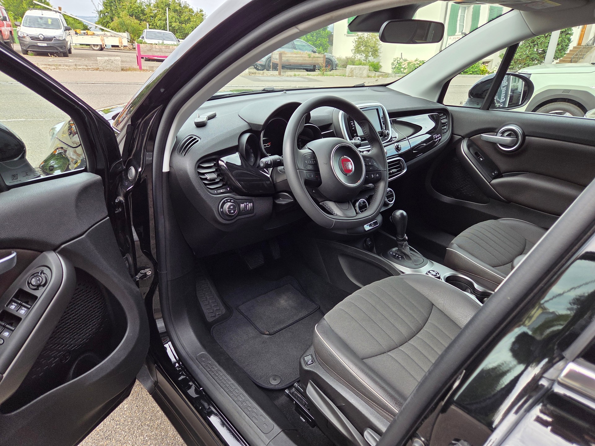 FIAT 500X 1.4T Lounge DCT-image-7