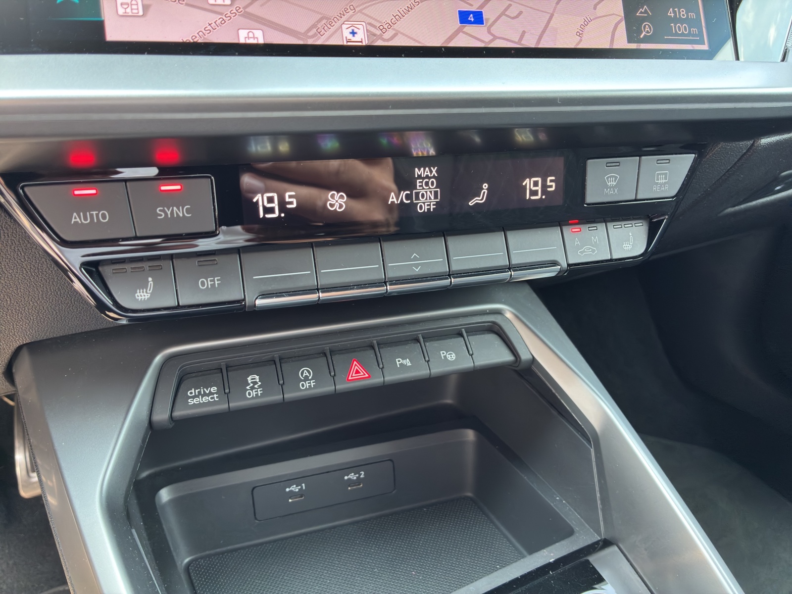 AUDI A3 Sportback 40 TFSI S line quattro S-tronic-image-13