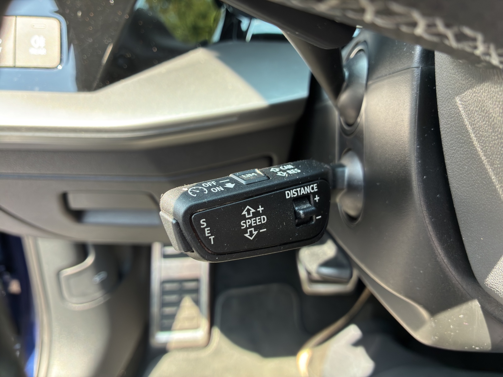 AUDI A3 Sportback 40 TFSI S line quattro S-tronic-image-15