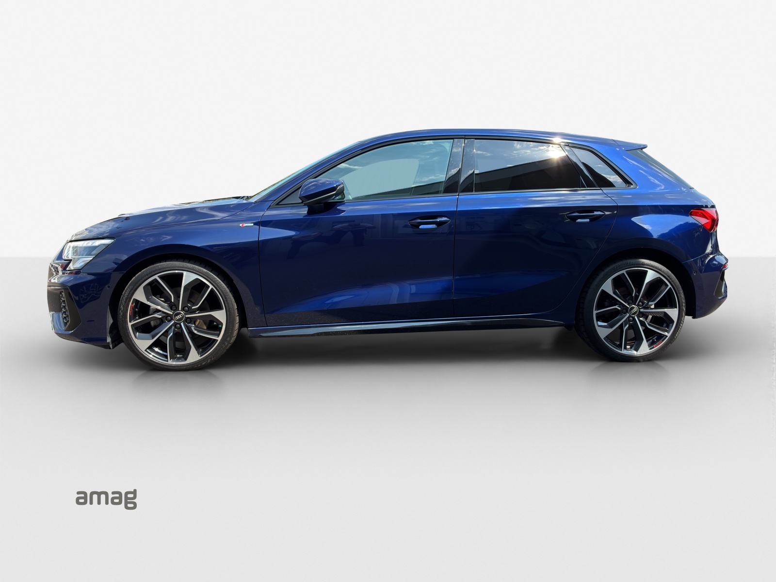 AUDI A3 Sportback 40 TFSI S line quattro S-tronic-showroom-element-1