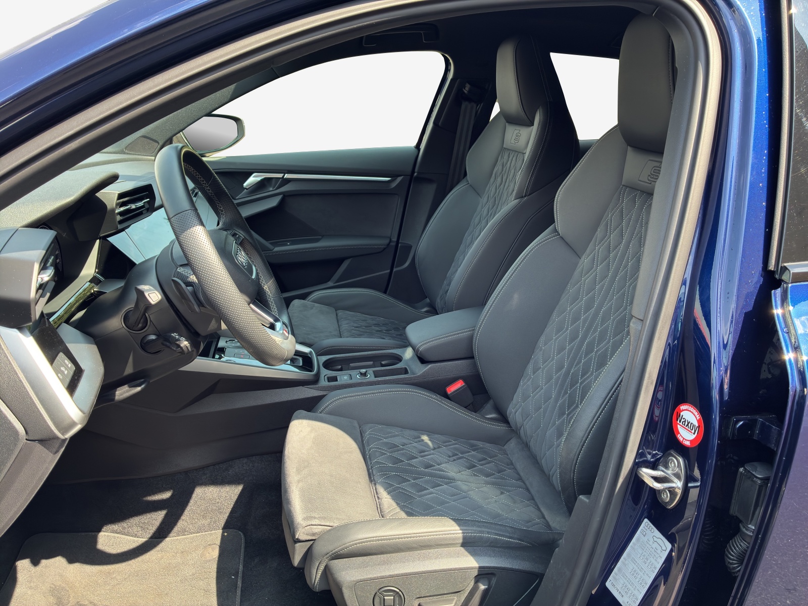 AUDI A3 Sportback 40 TFSI S line quattro S-tronic-image-7