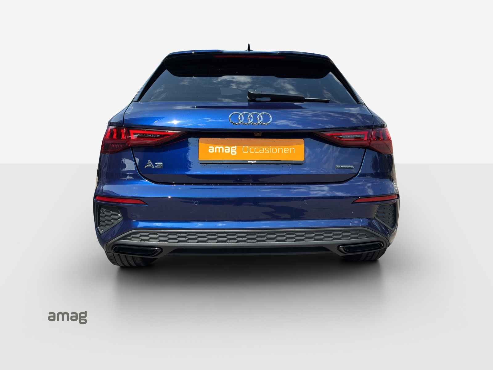 AUDI A3 Sportback 40 TFSI S line quattro S-tronic-showroom-element-3