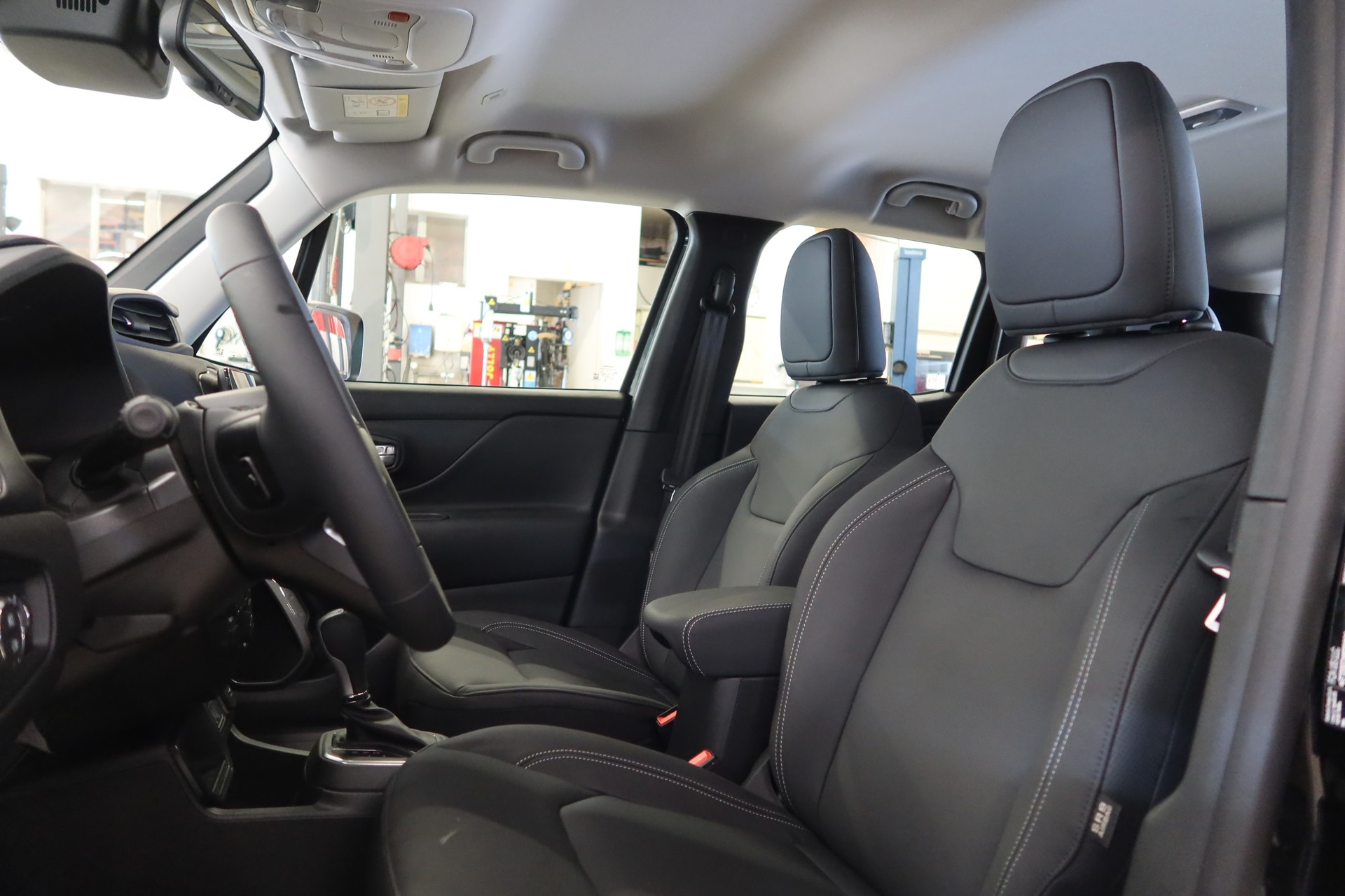JEEP Renegade 1.5 MHEV Summit-image-9