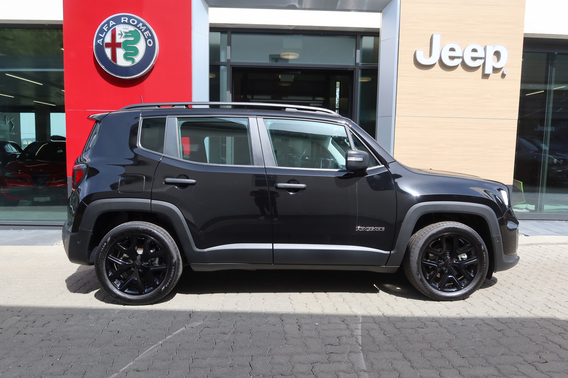 JEEP Renegade 1.5 MHEV Summit-image-3