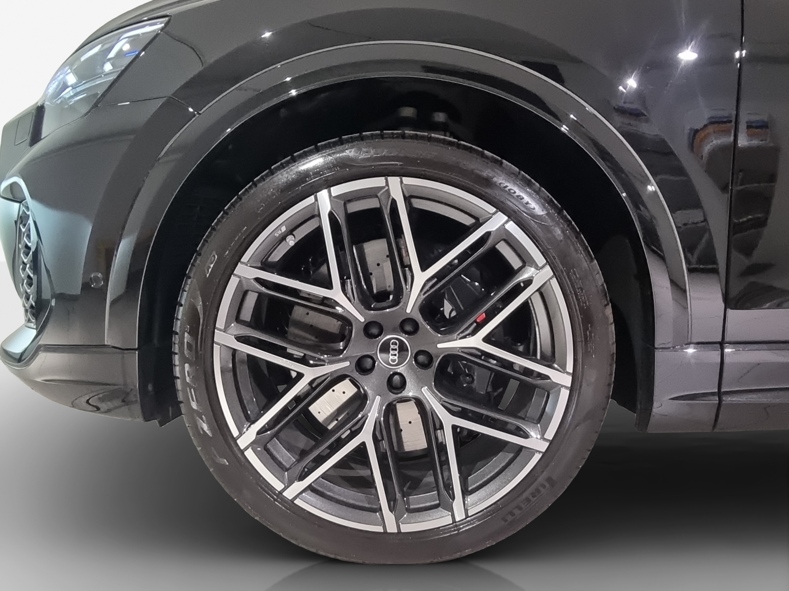 AUDI RSQ8 quattro-image-13
