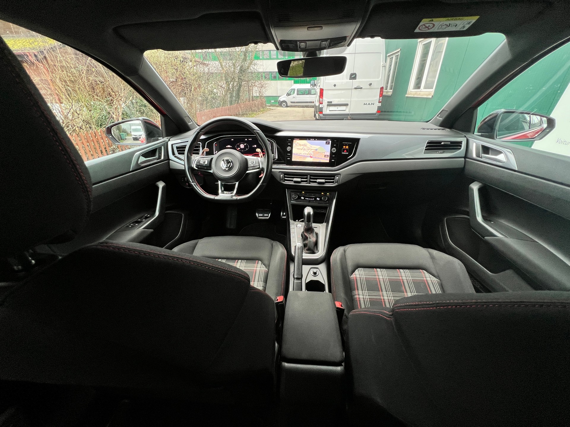 VW Polo 2.0 TSI GTI DSG-image-8
