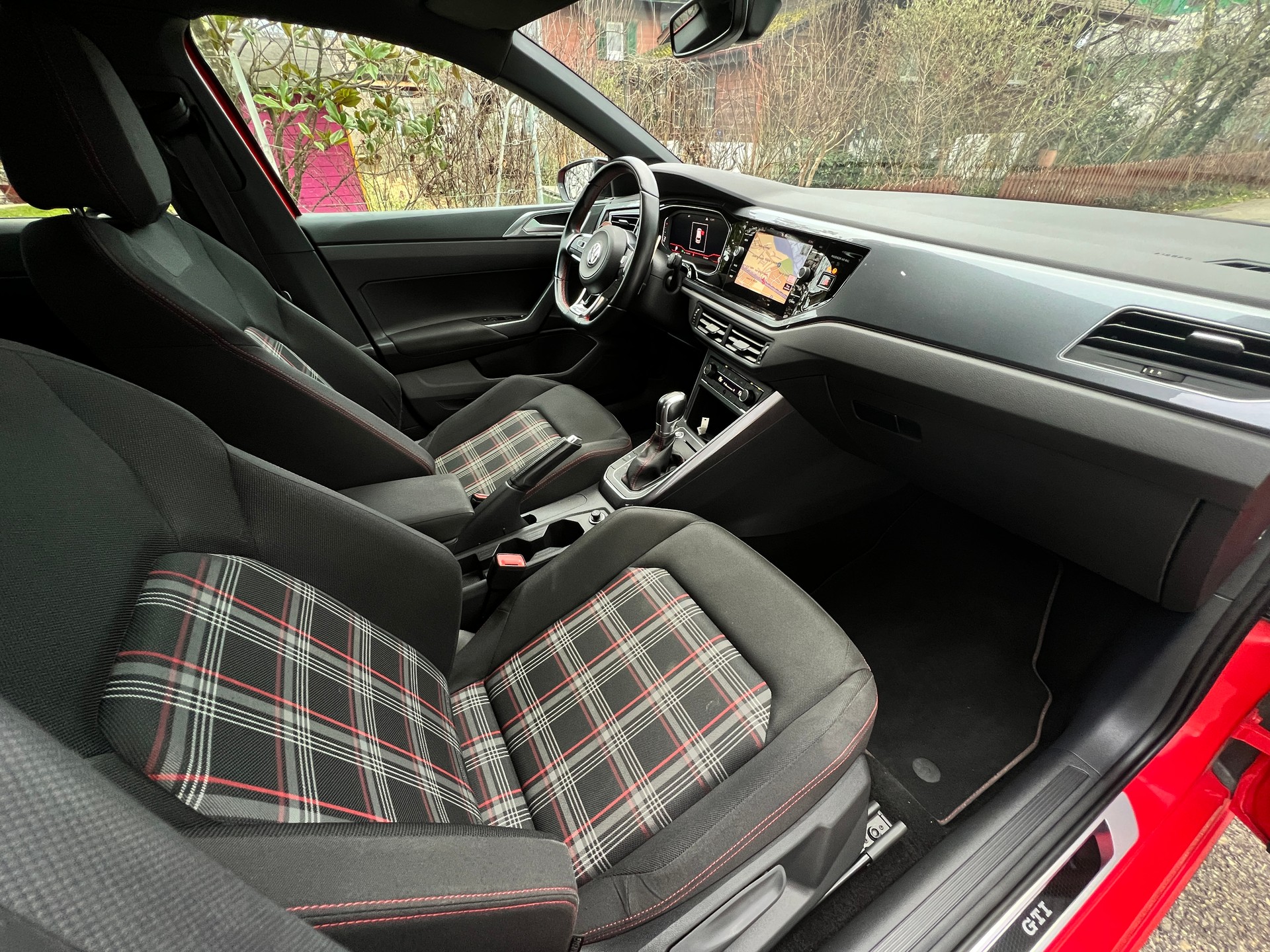 VW Polo 2.0 TSI GTI DSG-image-7
