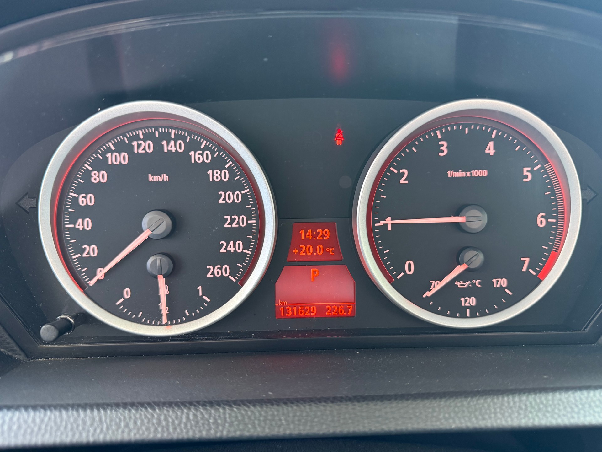 BMW 650i-image-16