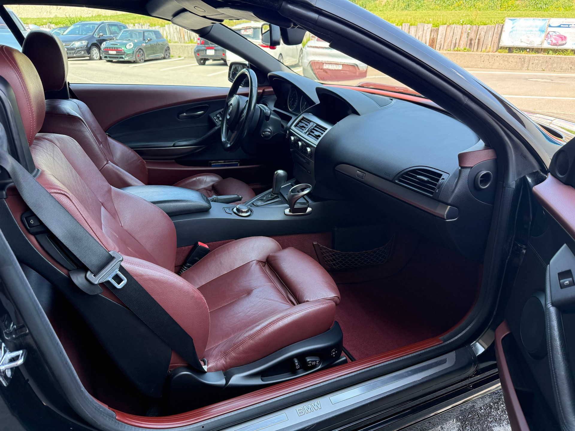 BMW 650i-image-13