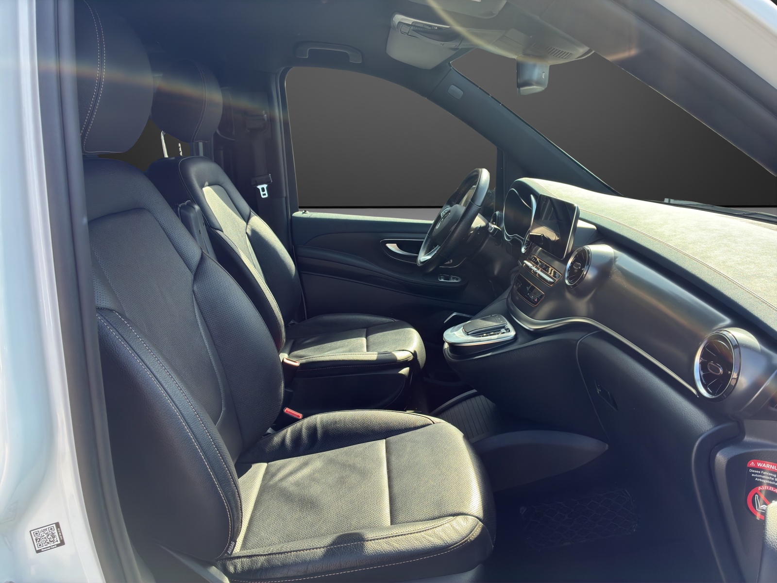 MERCEDES-BENZ EQV 300 Avantgarde lang-image-7