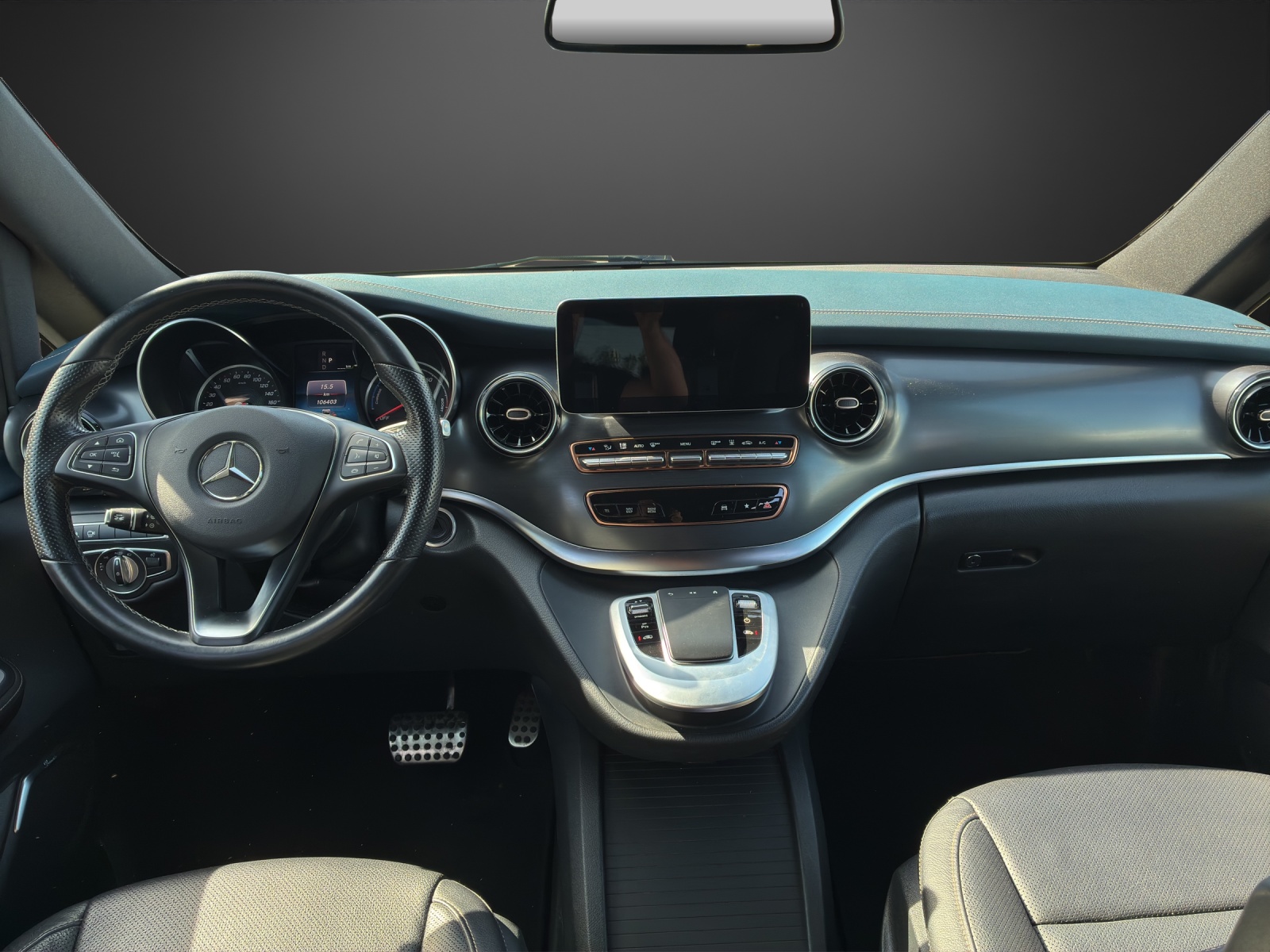 MERCEDES-BENZ EQV 300 Avantgarde lang-image-8