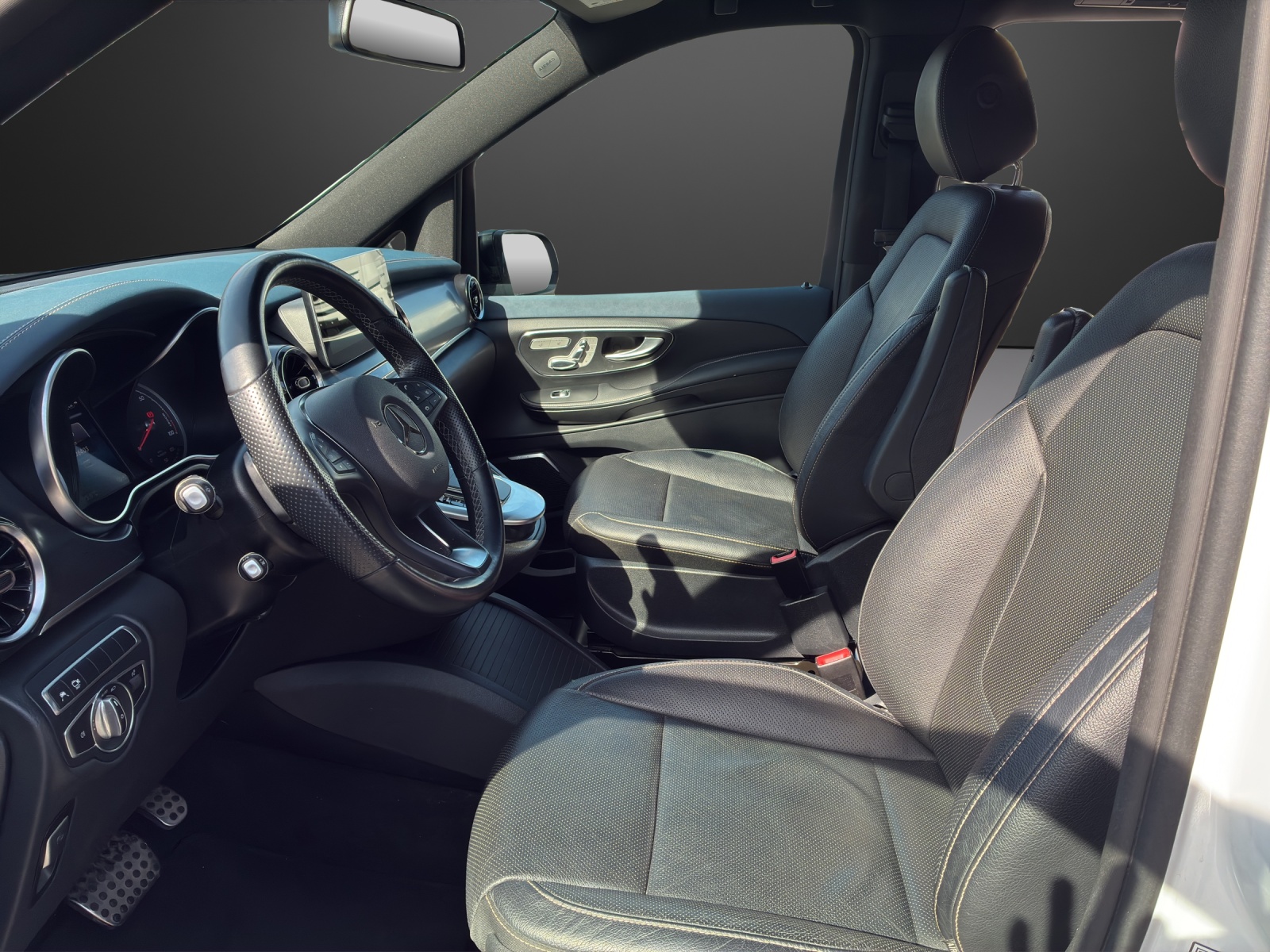 MERCEDES-BENZ EQV 300 Avantgarde lang-image-9