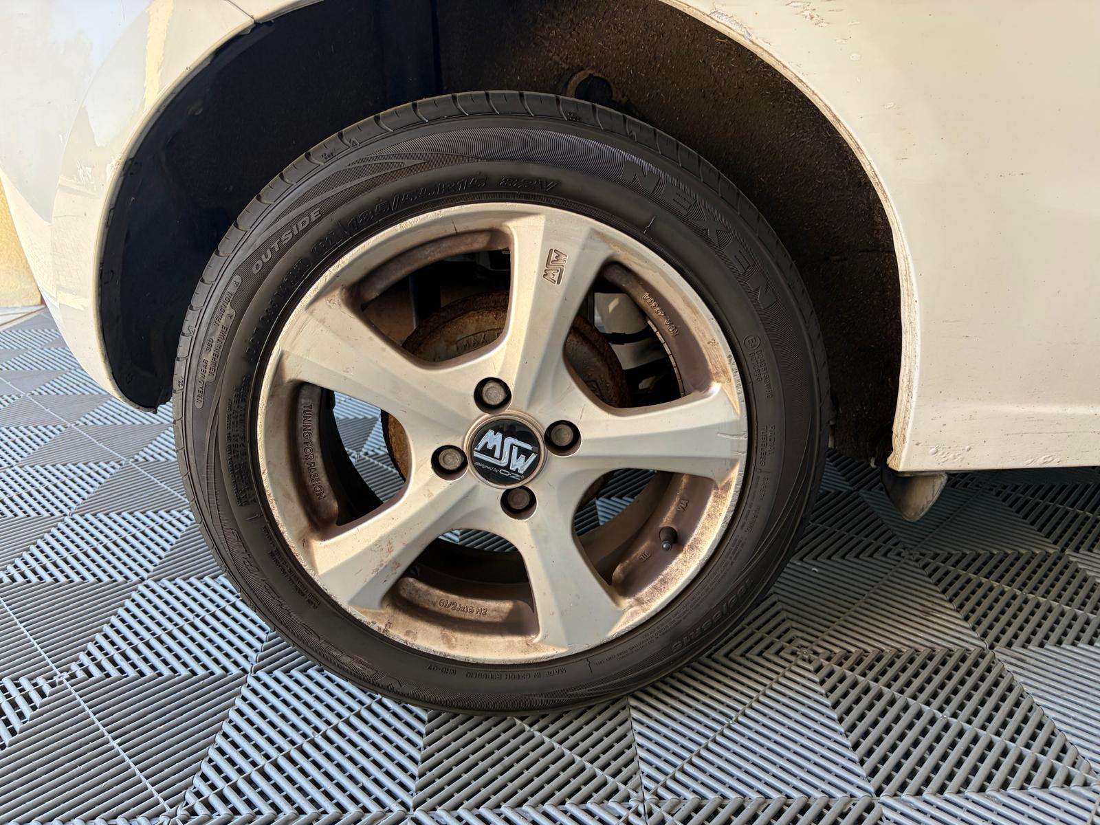 MAZDA 2 1.3i 16V Exclusive-image-18