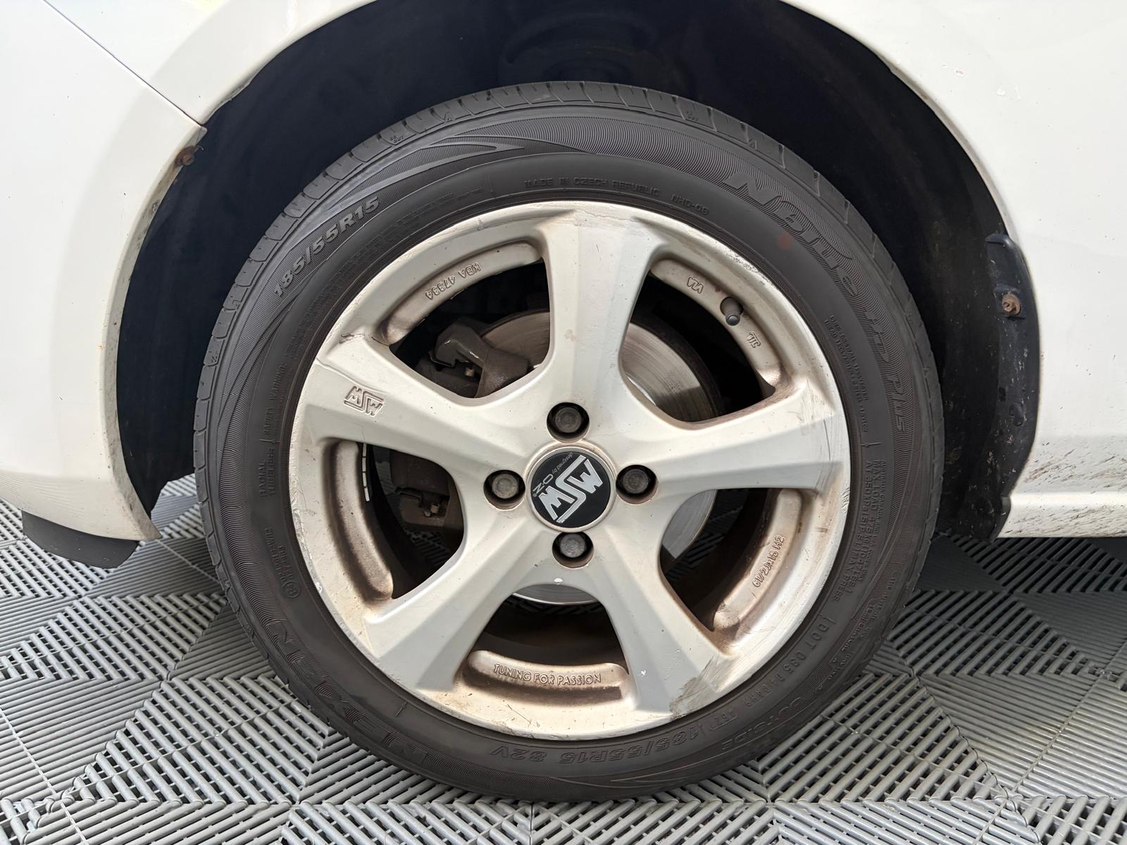 MAZDA 2 1.3i 16V Exclusive-image-16