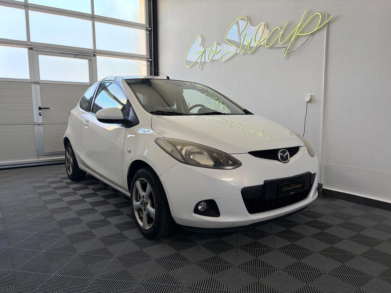MAZDA 2 1.3i 16V Exclusive-image-2