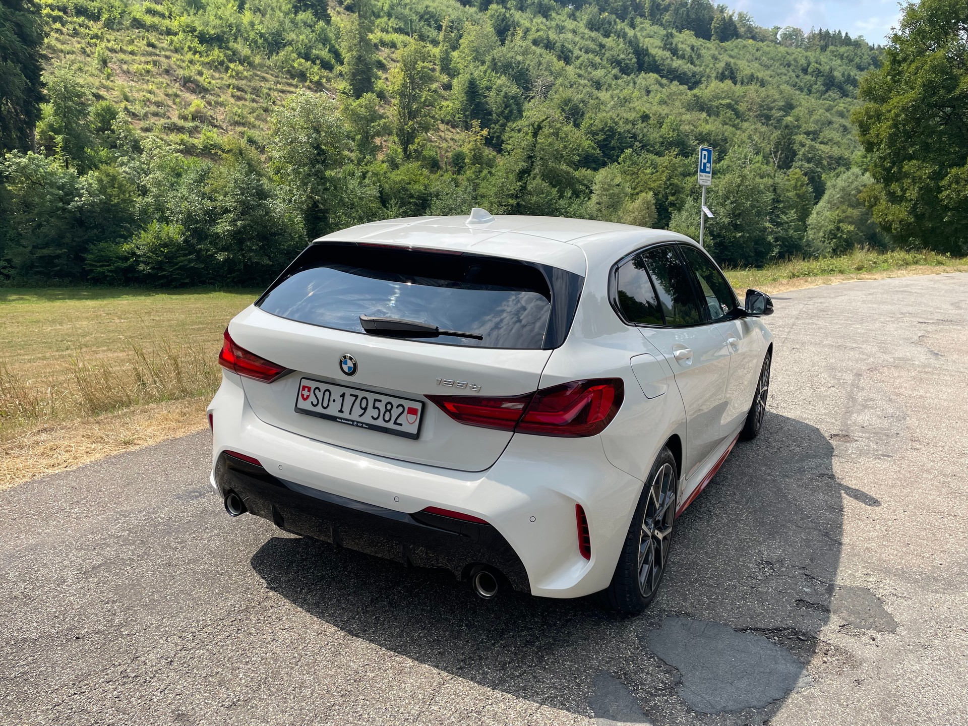 BMW 128ti-image-2