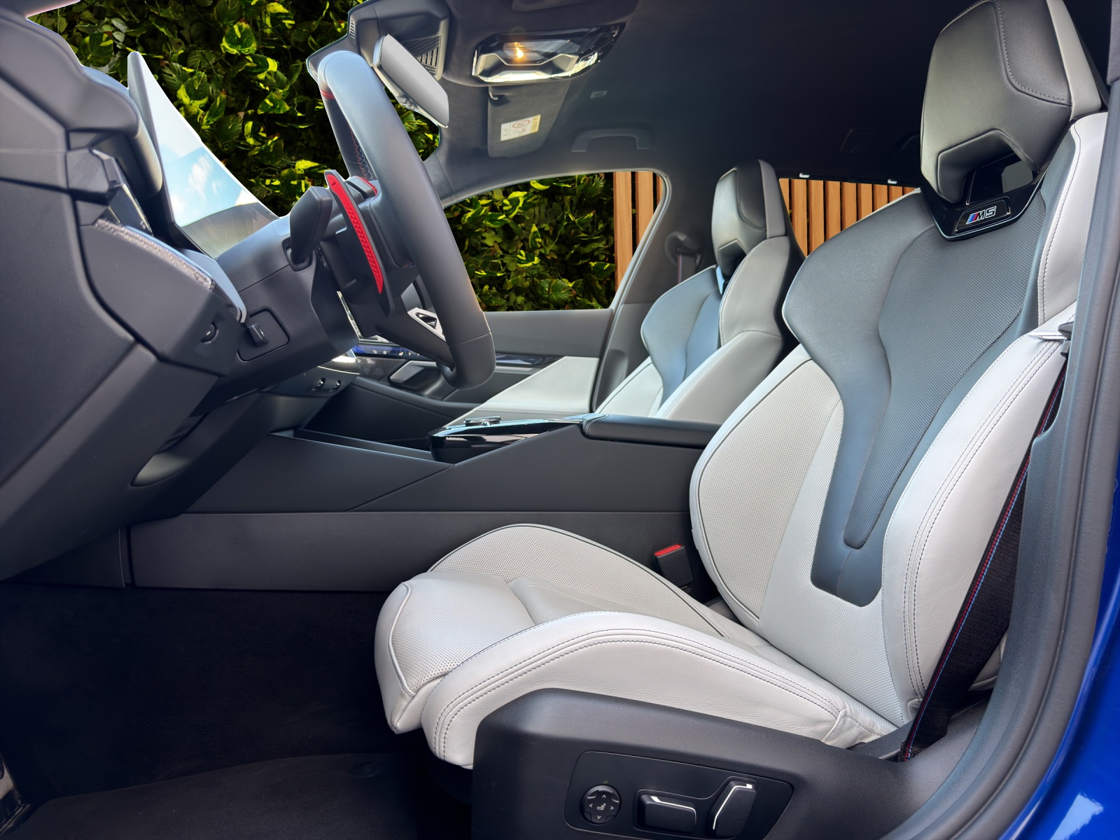 BMW M5 xDrive Touring (CH)-image-10