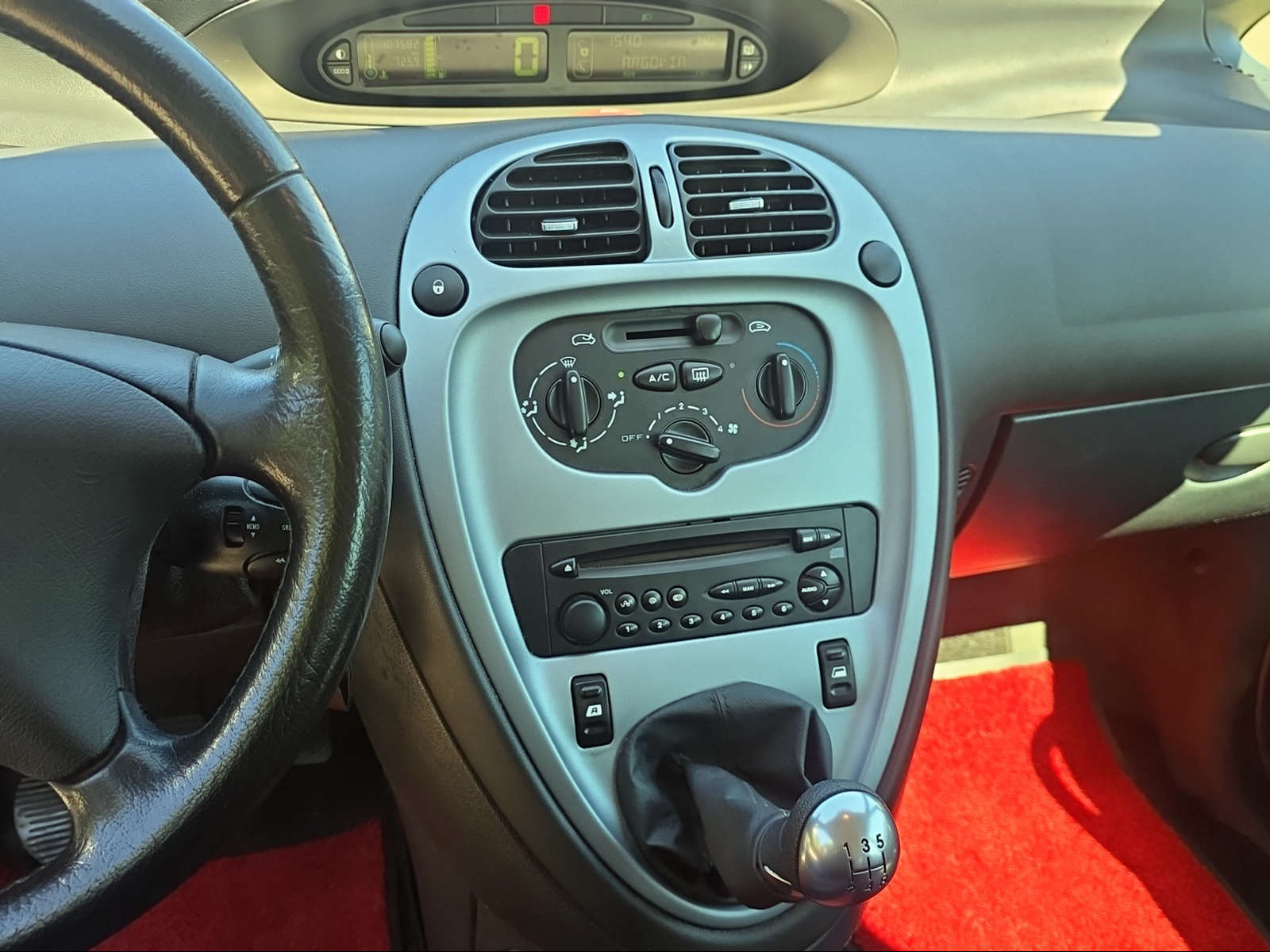 CITROEN Xsara Picasso 1.6i (X)-image-14
