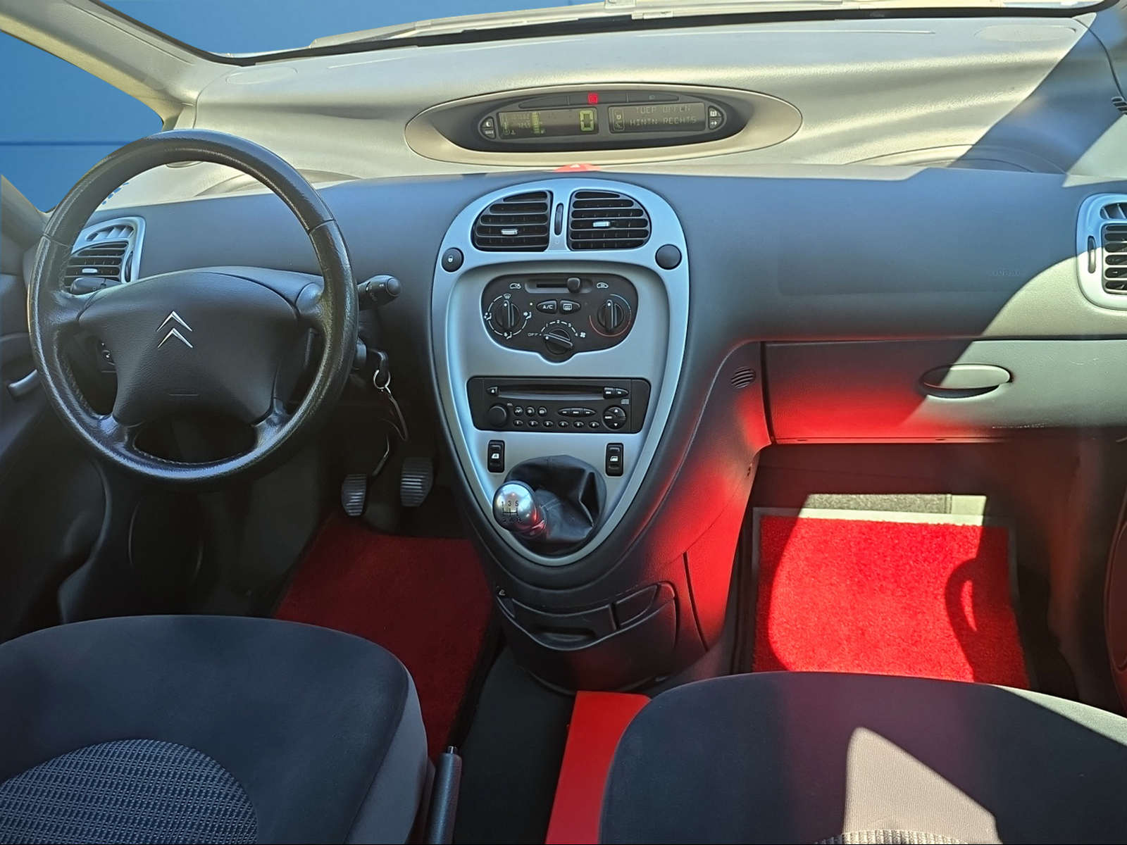 CITROEN Xsara Picasso 1.6i (X)-image-9