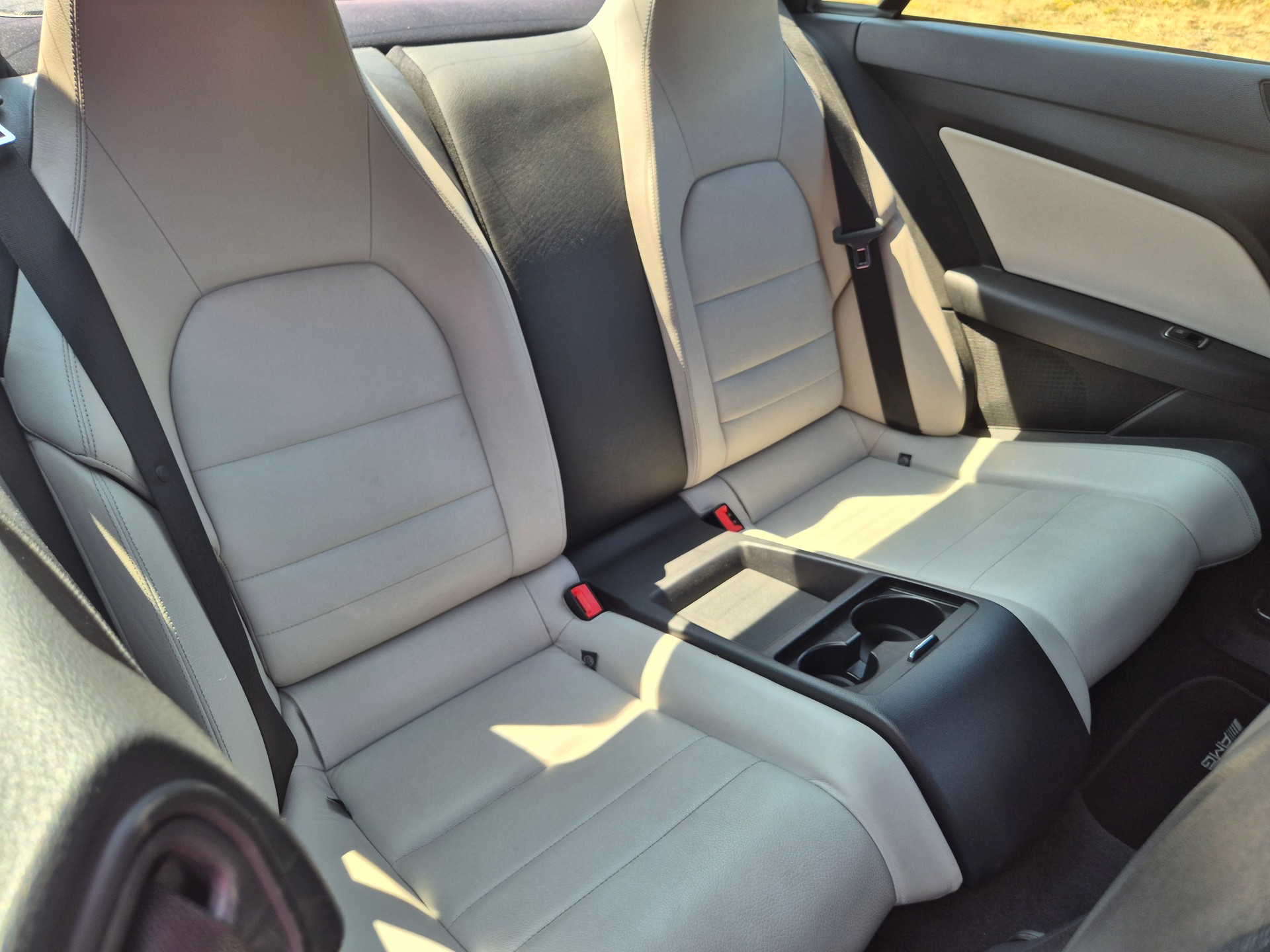 MERCEDES-BENZ E 220 CDI BlueEfficiency 7G-Tronic-image-6