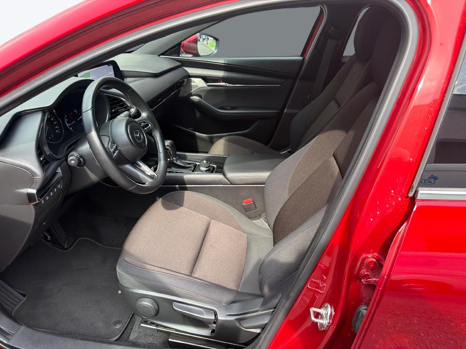 MAZDA 3 Hatchback 2.0 186 Revolution AWD-image-9