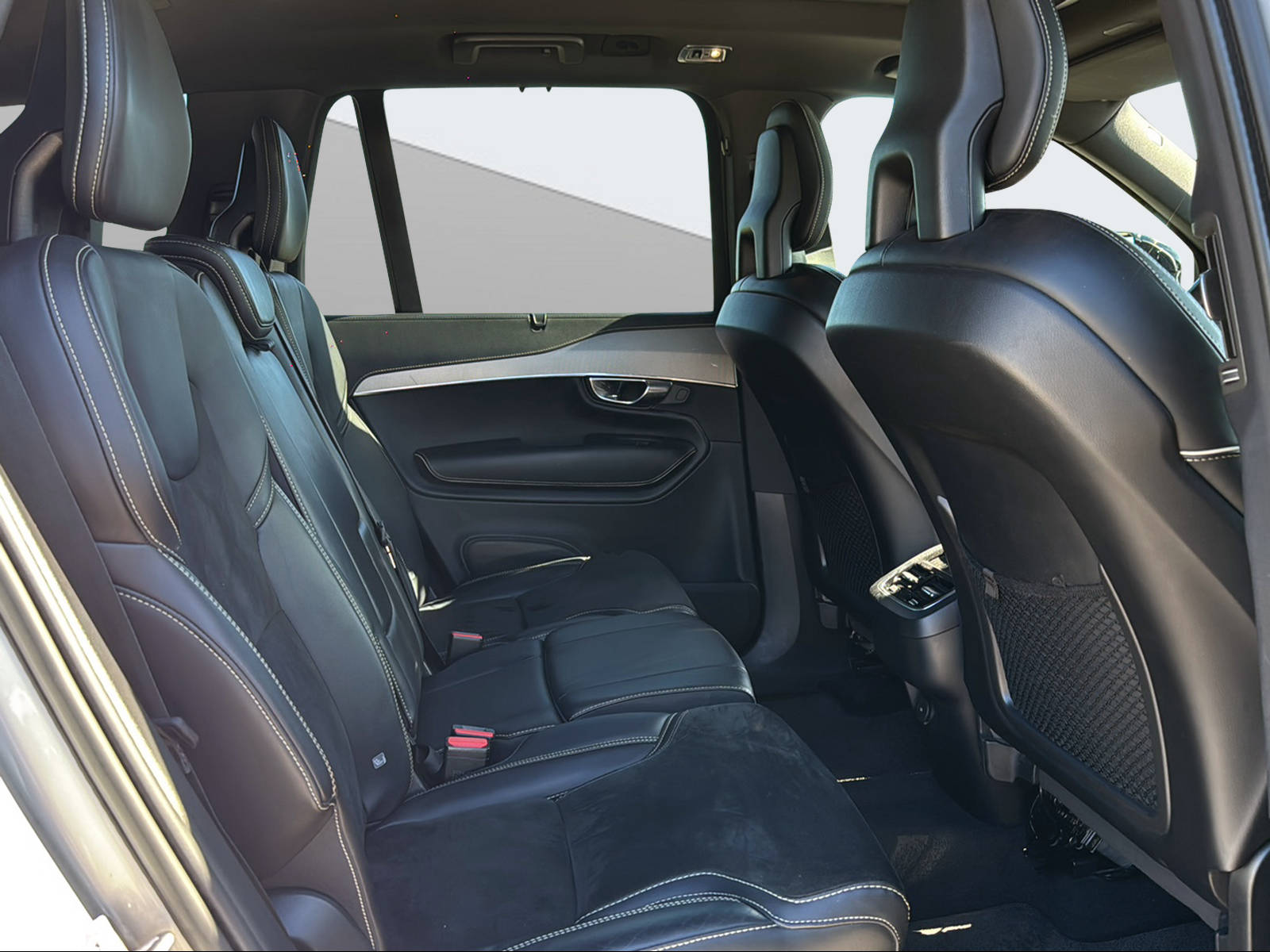 VOLVO XC90 2.0 B6 MH R-Design 7P. AWD-image-10