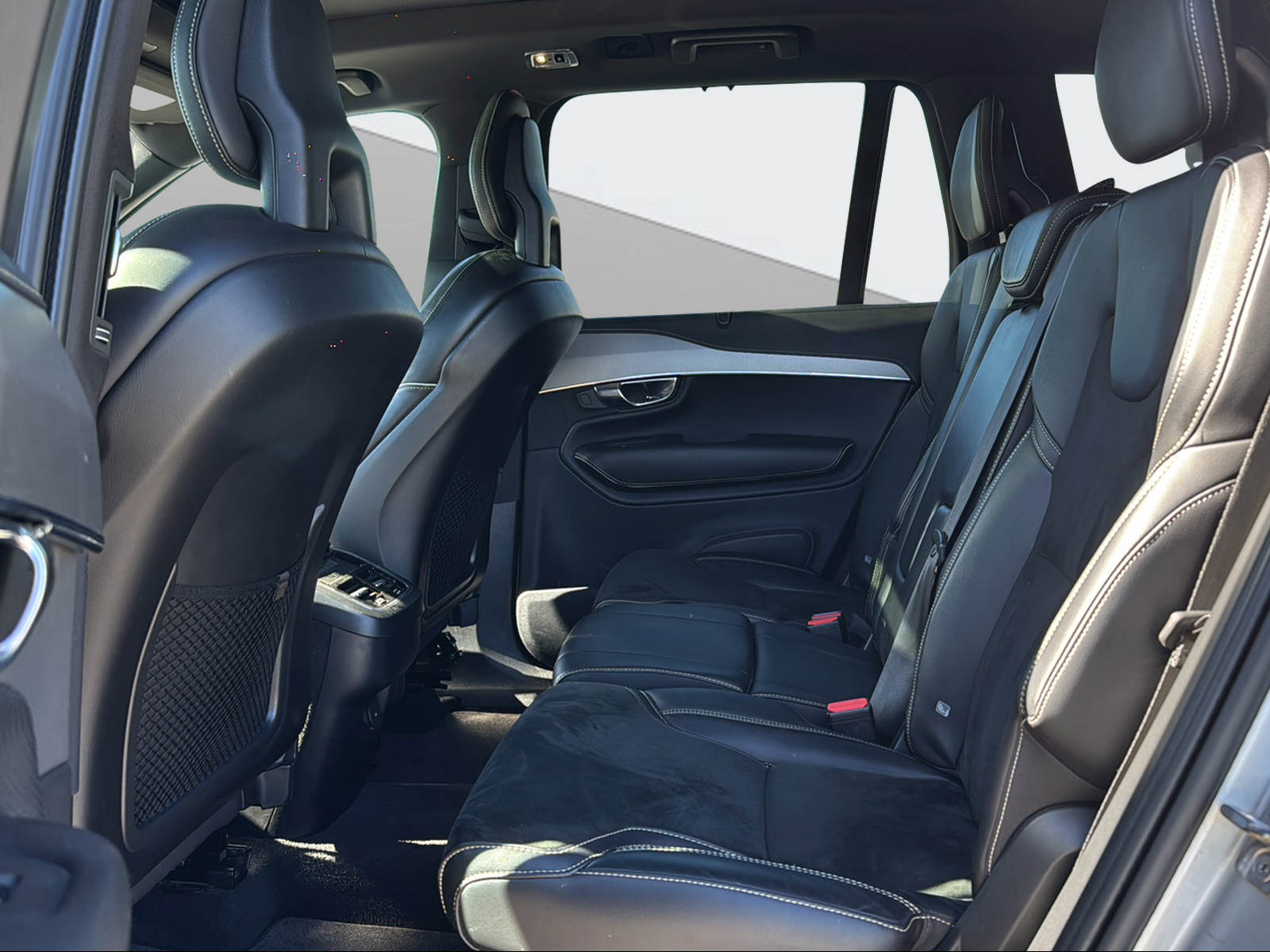 VOLVO XC90 2.0 B6 MH R-Design 7P. AWD-image-13