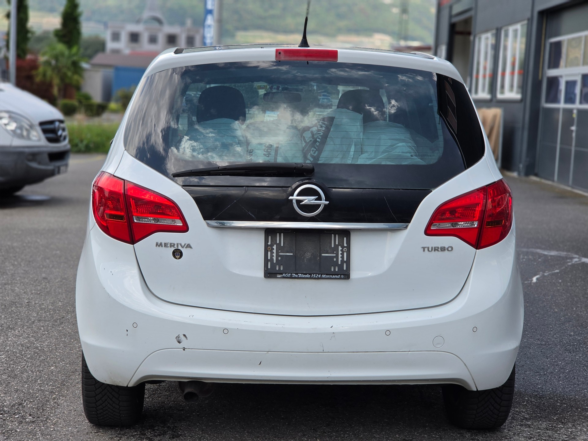 OPEL Meriva 1.4 Turbo Color Edition-image-3