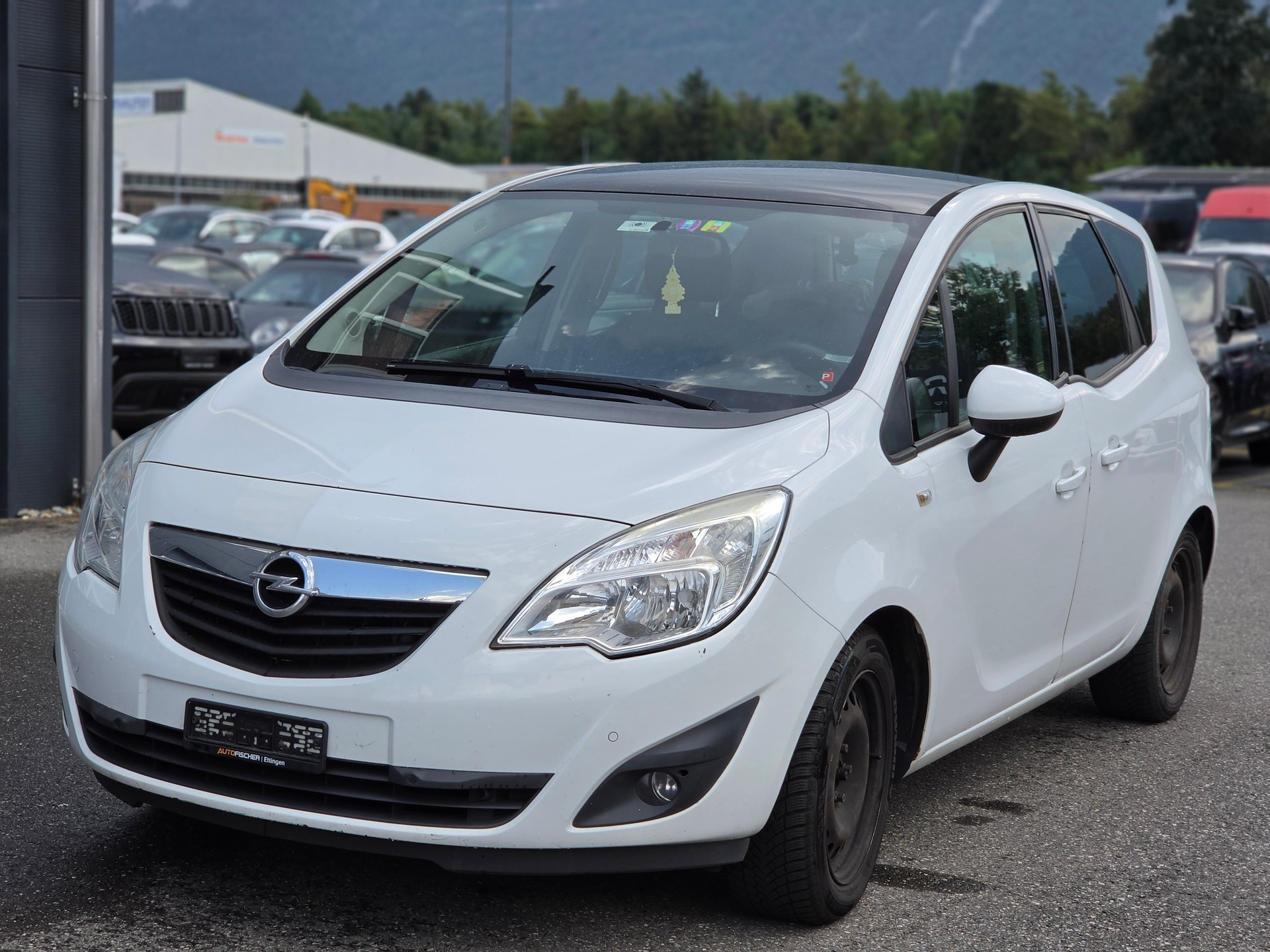 OPEL Meriva 1.4 Turbo Color Edition-image-2